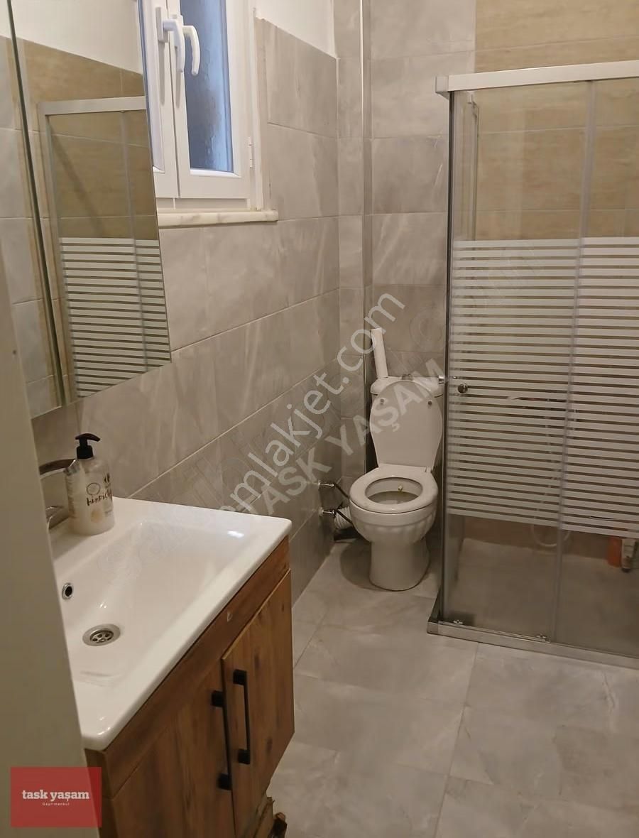 Eskişehir Mah. Değirmen Sokakta Geniş İçi Yenilenmiş Satılık 1+1 - Görsel 12