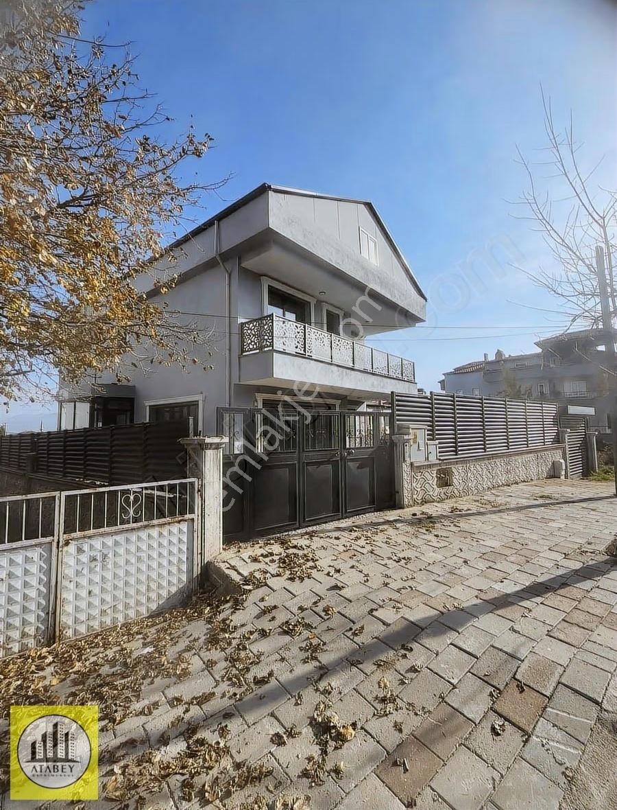 Atabey'den Bahçelievler'de 4 Tarafı Bahçeli Sıfır Satılık Villa