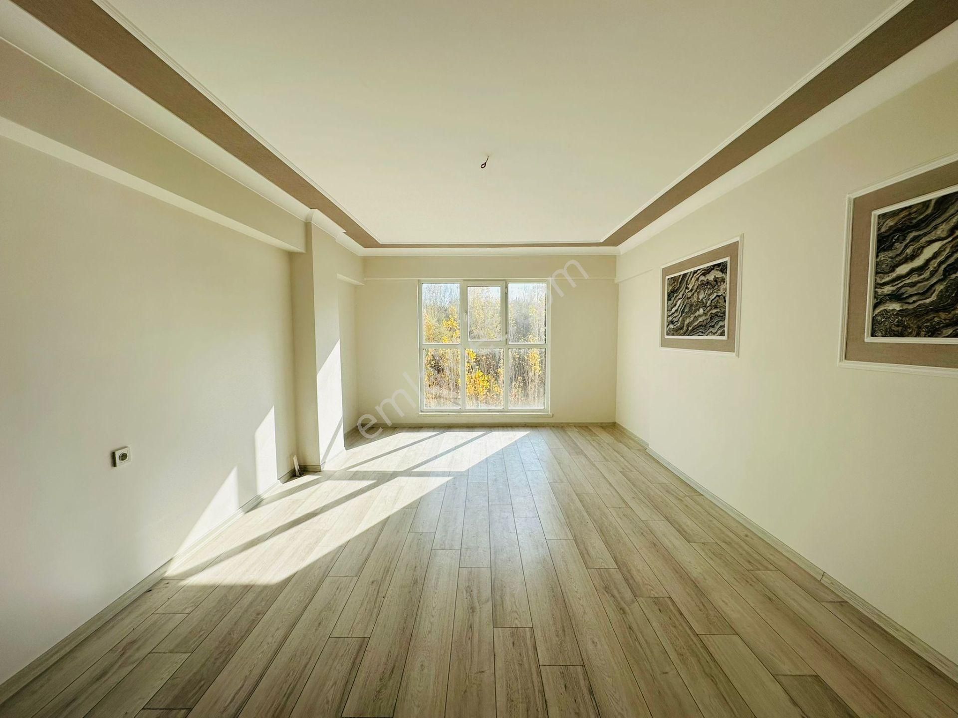 Karapürçek'te Salı Pazarı Yakını Full Yapılı 3+1 Satılık Sıfır Daire !!! - Görsel 7