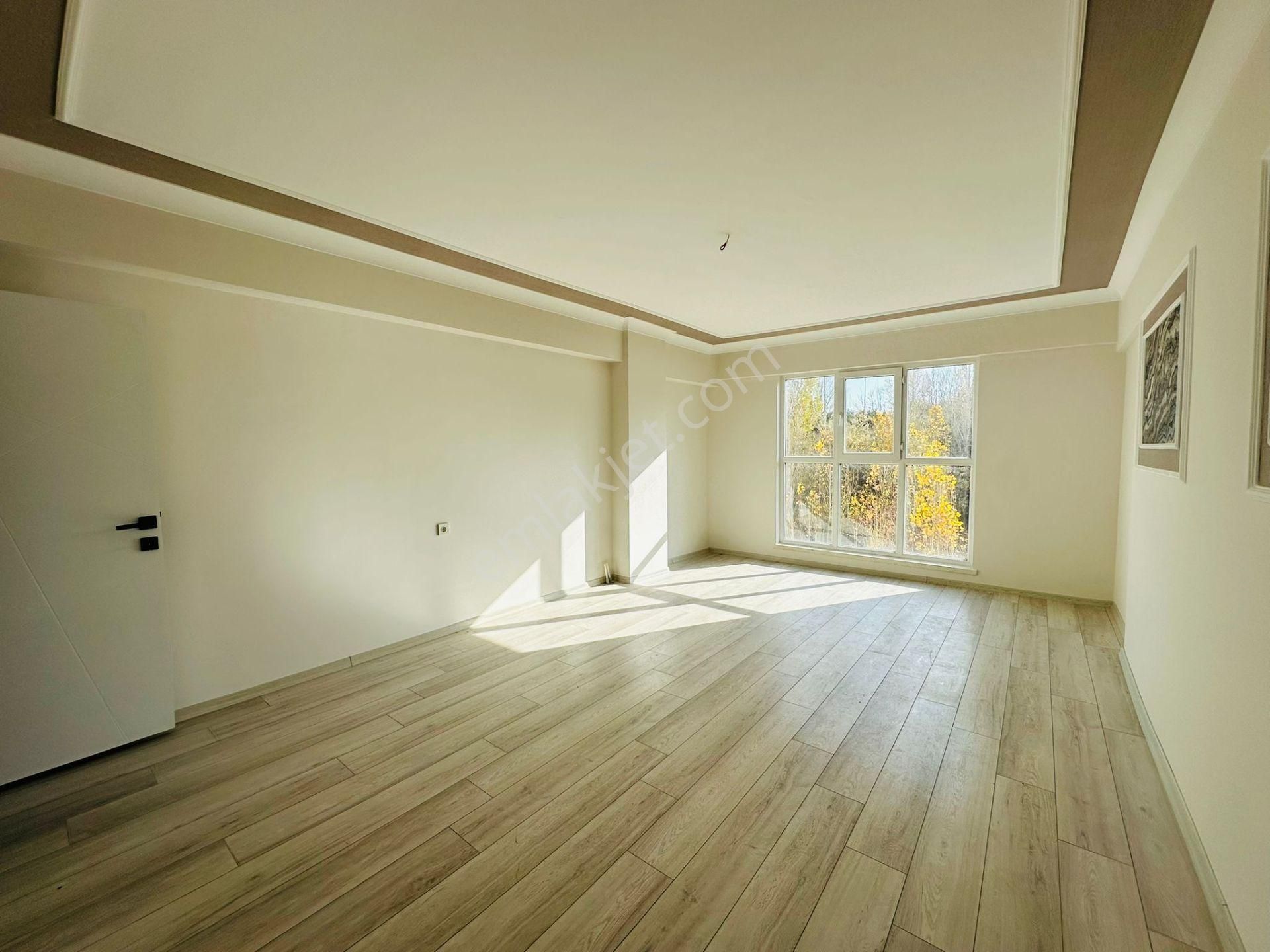 Karapürçek'te Salı Pazarı Yakını Full Yapılı 3+1 Satılık Sıfır Daire !!! - Görsel 6