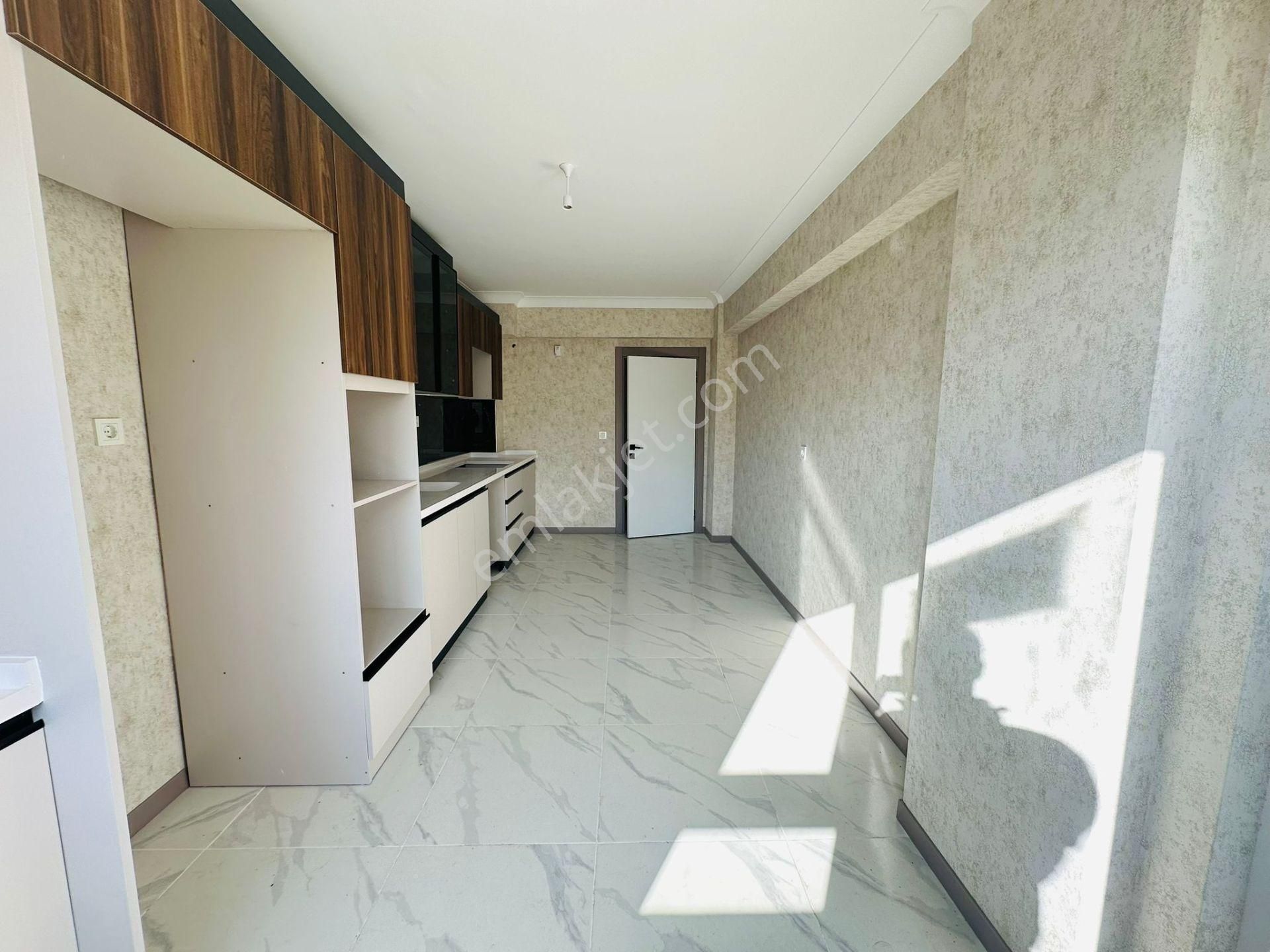 Karapürçek'te Salı Pazarı Yakını Full Yapılı 3+1 Satılık Sıfır Daire !!! - Görsel 4