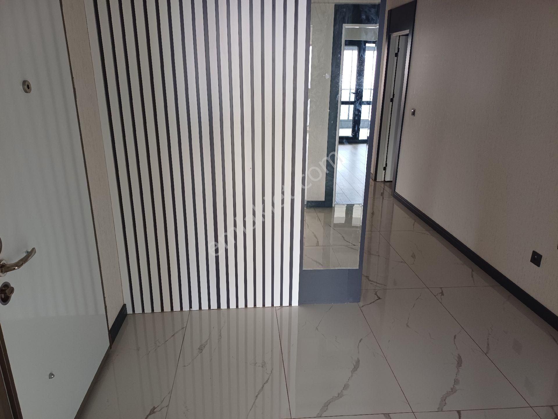 Kalekışladan Manzaralı Ful Lüks Yapılı Kiralık Geniş 4+1 Daire - Görsel 11