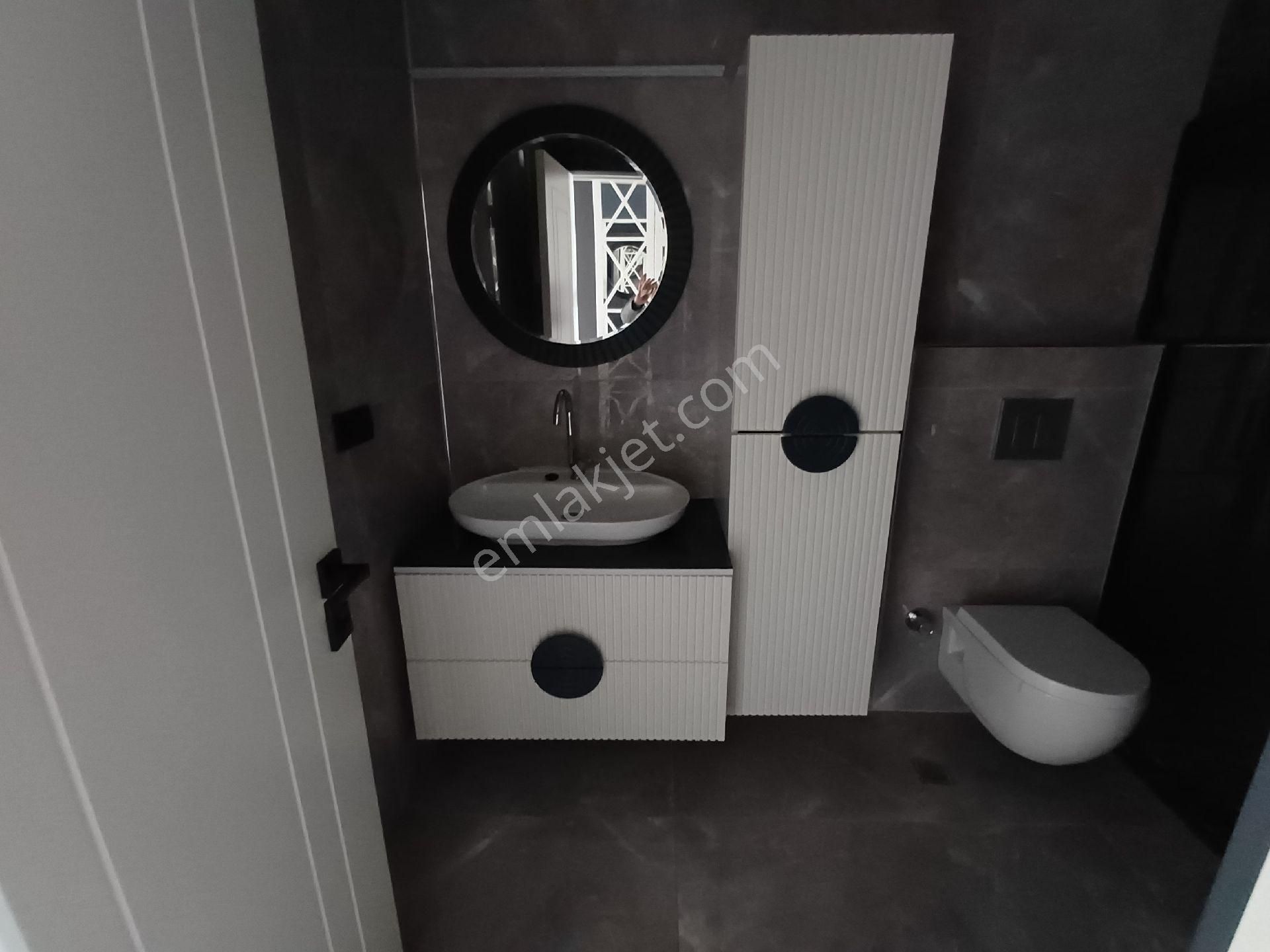 Kalekışladan Manzaralı Ful Lüks Yapılı Kiralık Geniş 4+1 Daire - Görsel 30