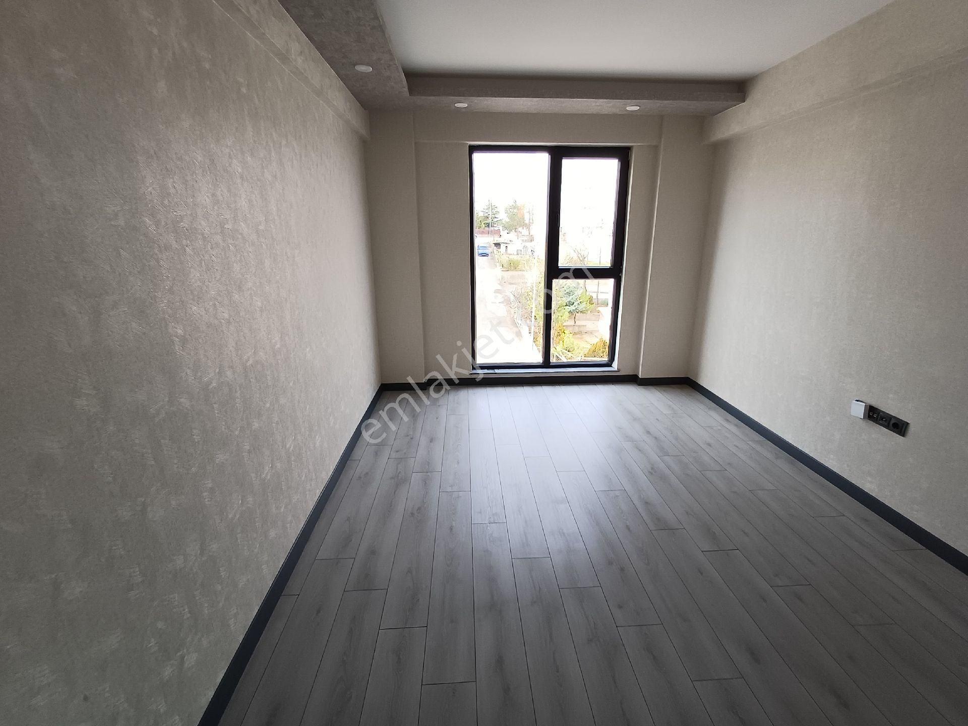 Kalekışladan Manzaralı Ful Lüks Yapılı Kiralık Geniş 4+1 Daire - Görsel 19