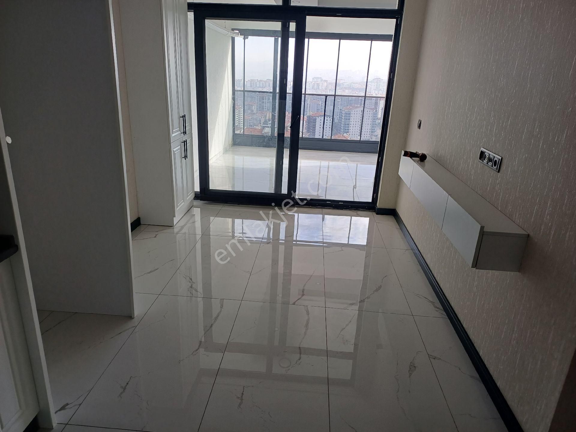 Kalekışladan Manzaralı Ful Lüks Yapılı Kiralık Geniş 4+1 Daire - Görsel 5