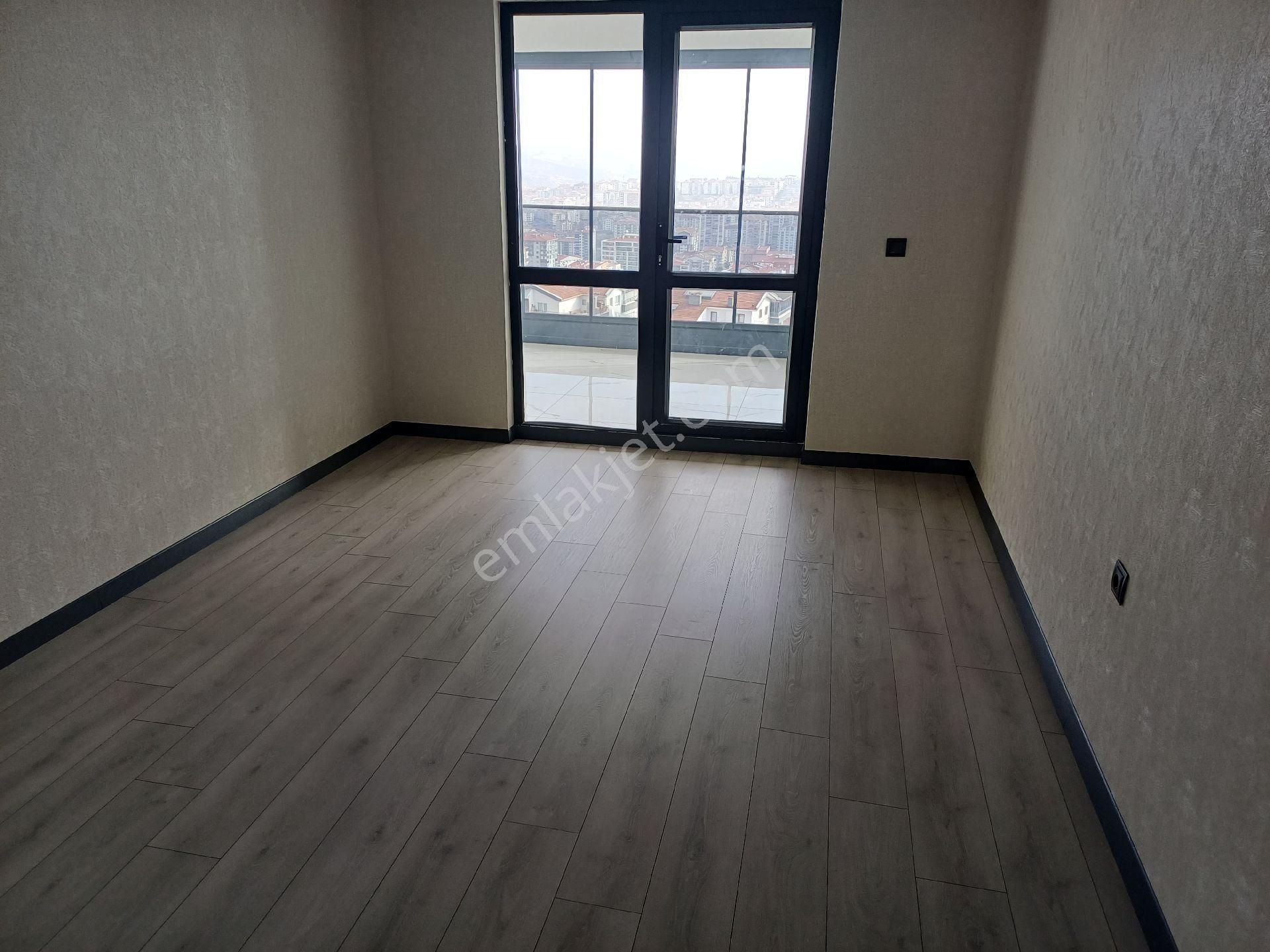 Kalekışladan Manzaralı Ful Lüks Yapılı Kiralık Geniş 4+1 Daire - Görsel 13