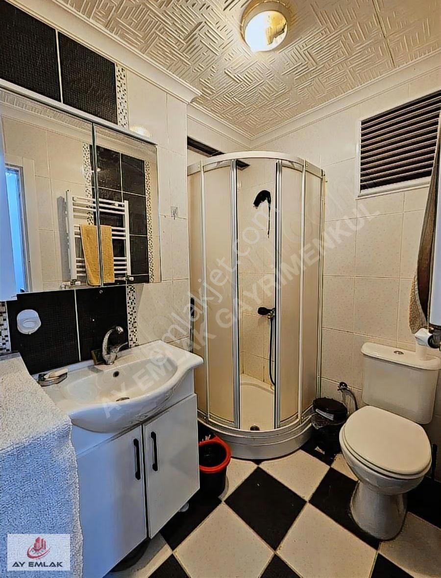 Ay Emlak'tan Merkezi Konum İskele'de Kombili 2+1 Eşyalı Daire - Görsel 26