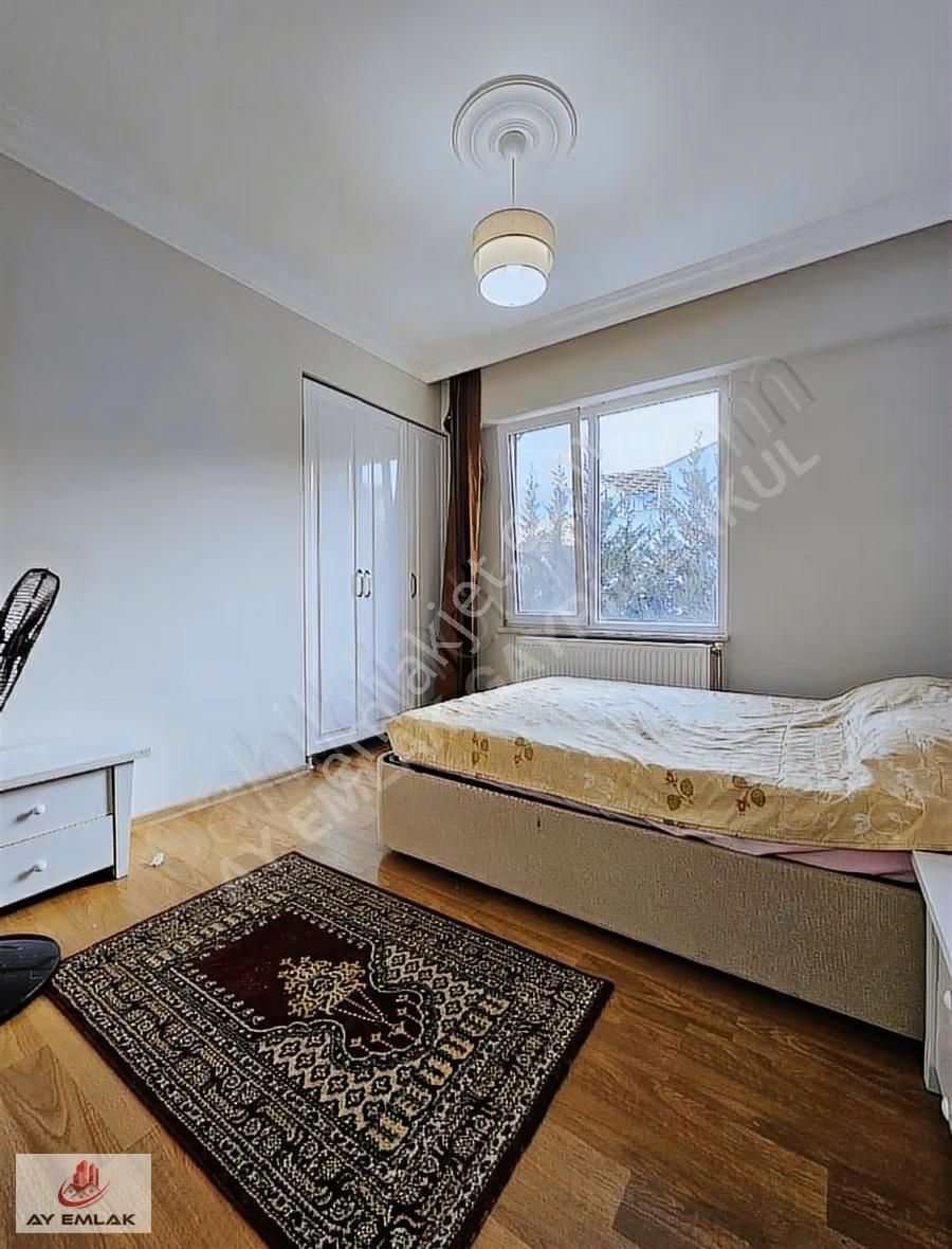 Ay Emlak'tan Merkezi Konum İskele'de Kombili 2+1 Eşyalı Daire - Görsel 15