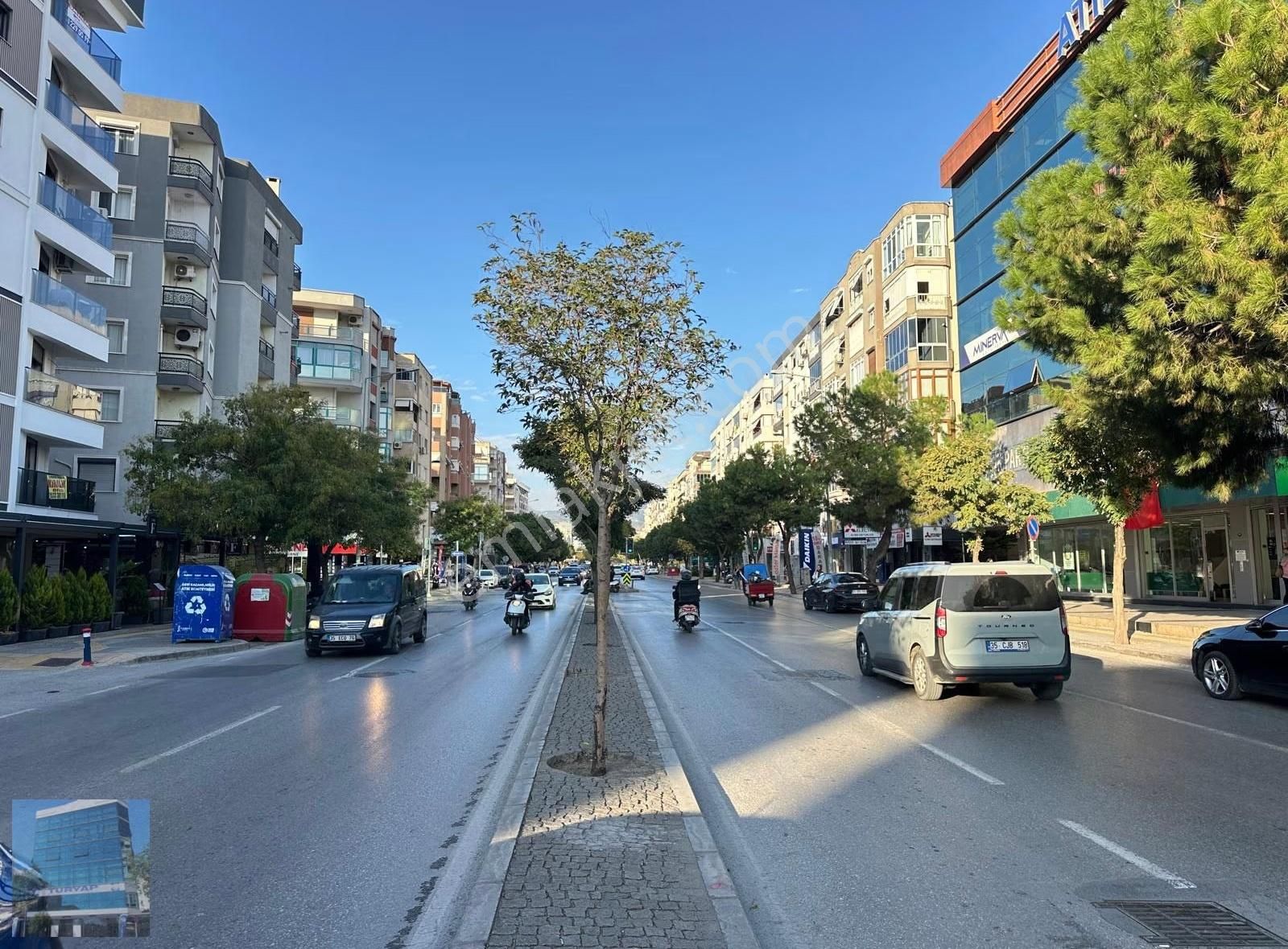 Karşıyaka Girne Bulvarı Üzeri Kiralık 270 M2 Dükkan - Görsel 2