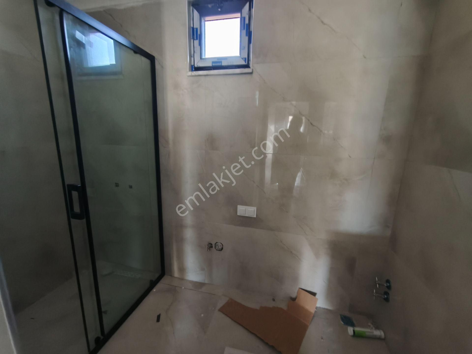 Sultanbeylide Satılık 105 M.2+1 Lüks Arakat Daire - Görsel 14