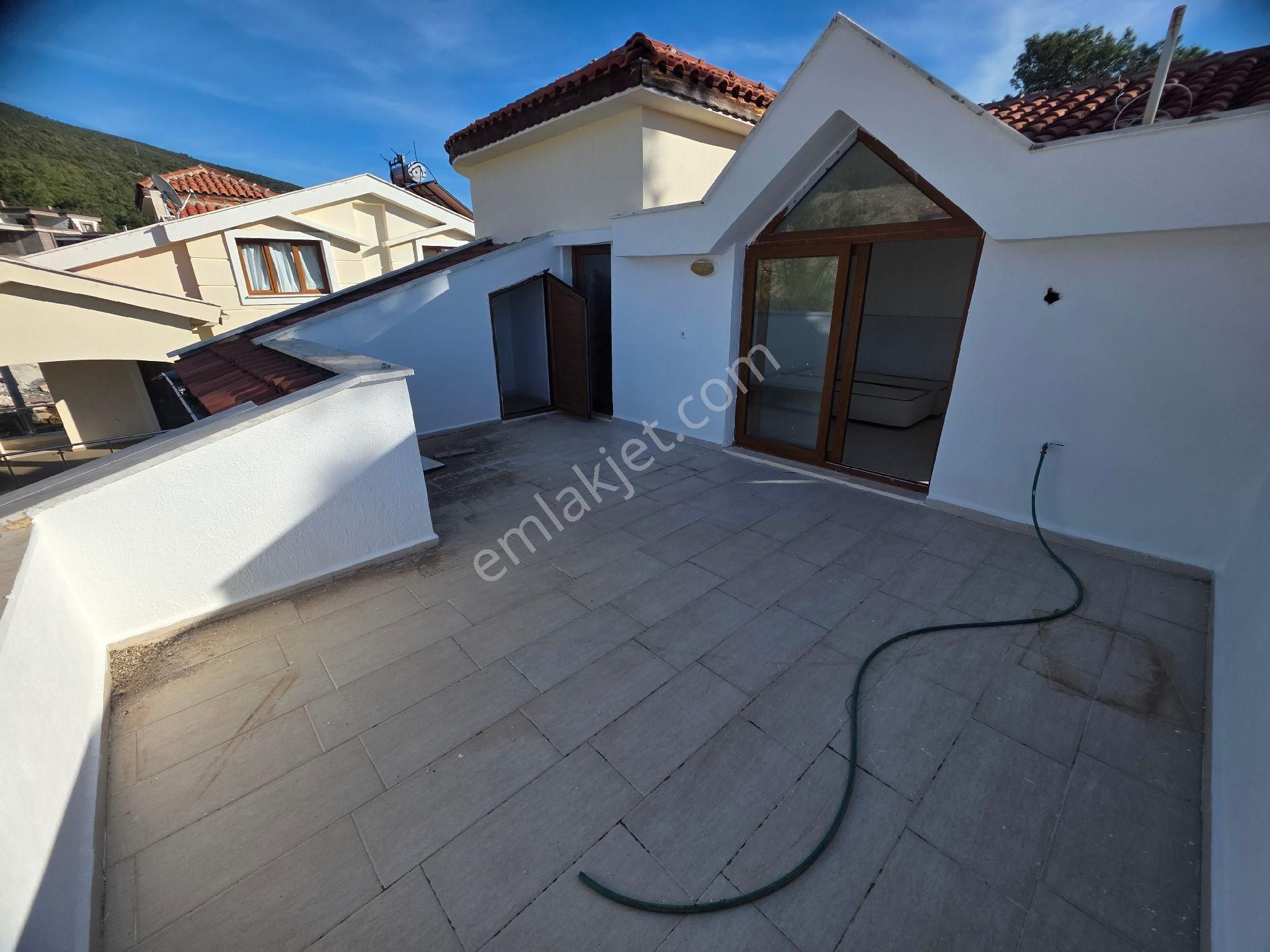 Didim Akbük'de Havuzlu Sitede Geniş Müstakil Bahçeli Satılık - Görsel 28