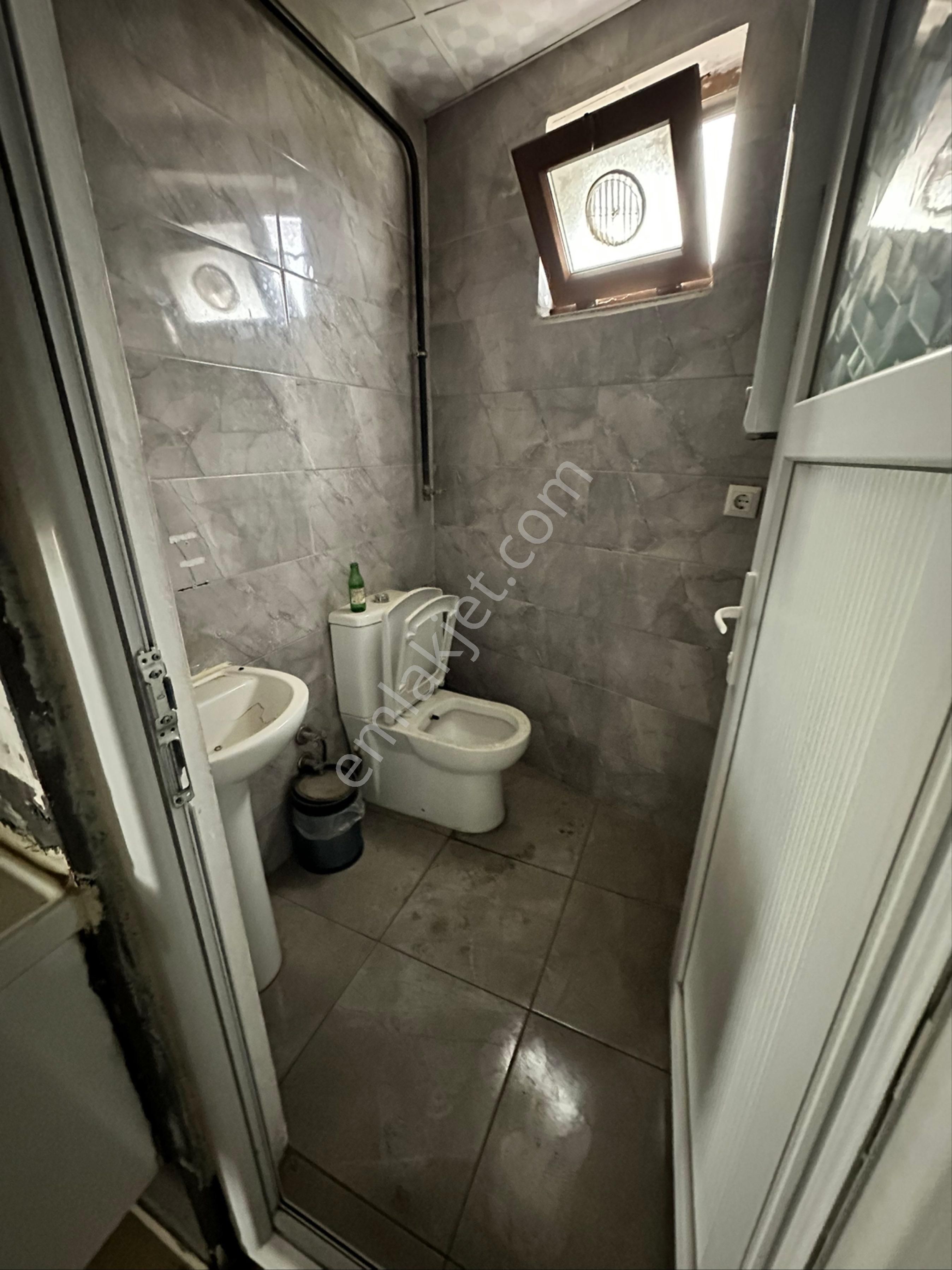 Akçakoca Yoluna Cepheli 700 M2 Satılık Dükkan - Görsel 6