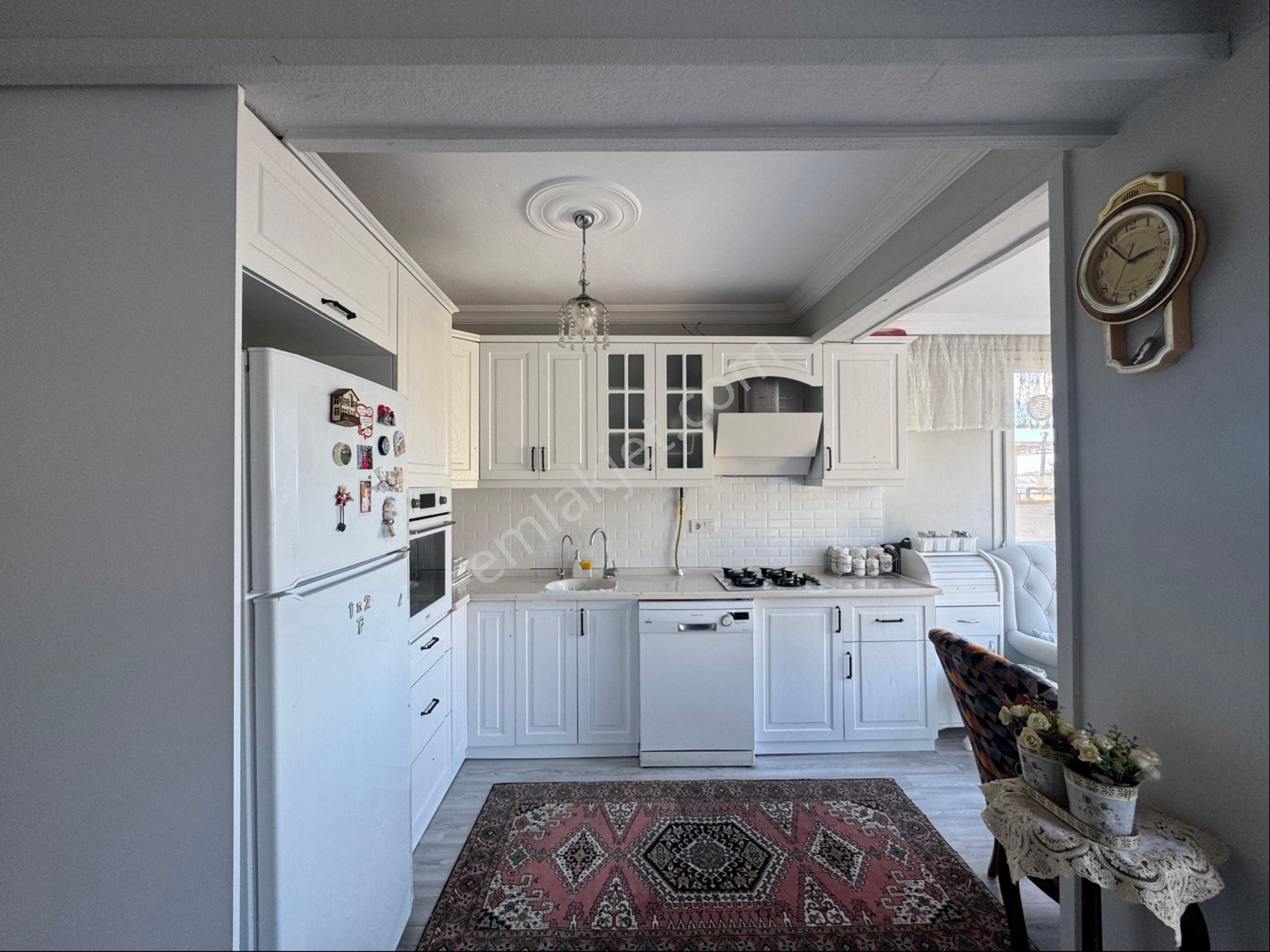 Çakmaklı Da Deniz Manzaralı Masrafsız Satılık Ev - Görsel 5