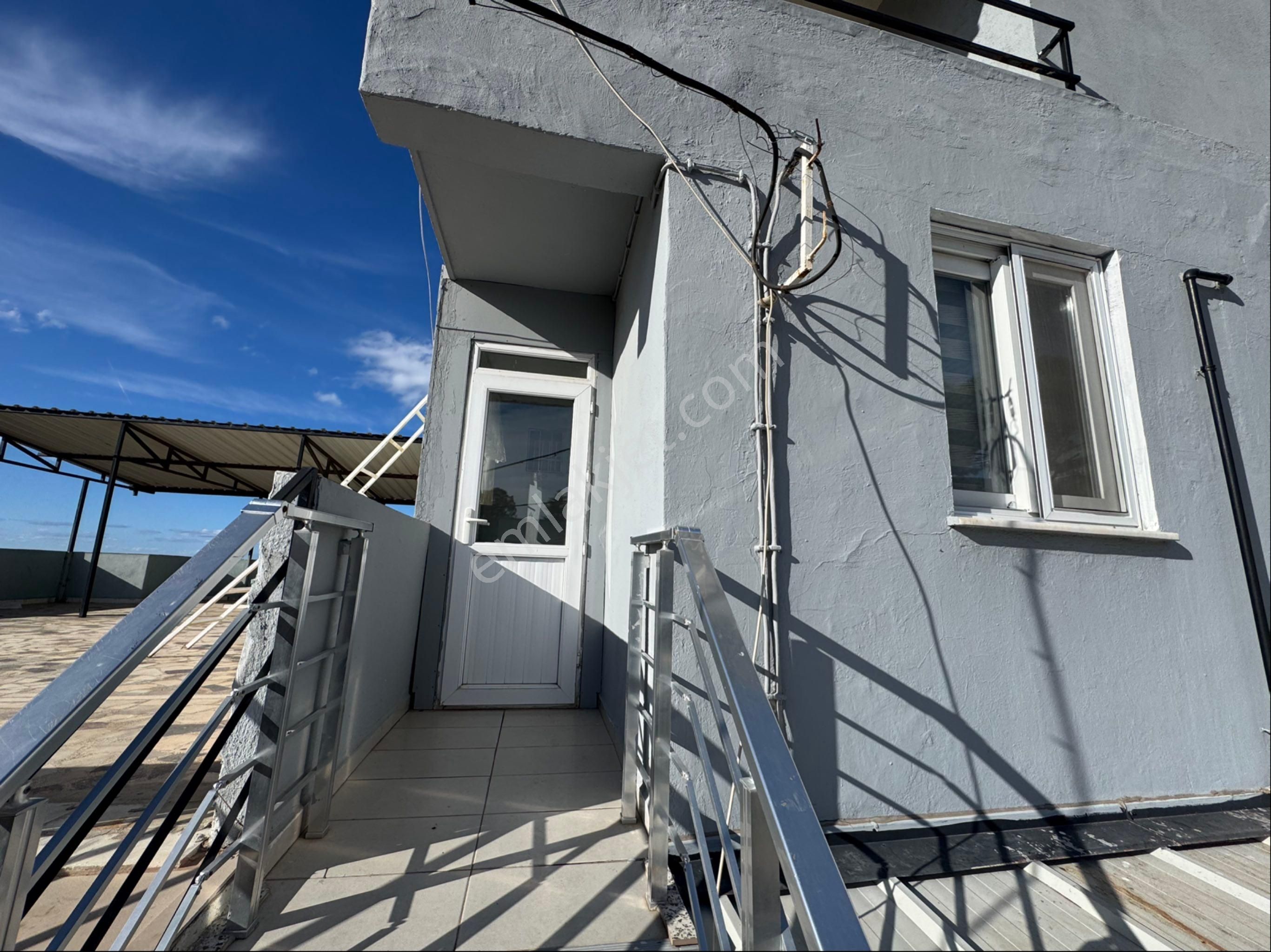 Çakmaklı Da Deniz Manzaralı Masrafsız Satılık Ev - Görsel 16