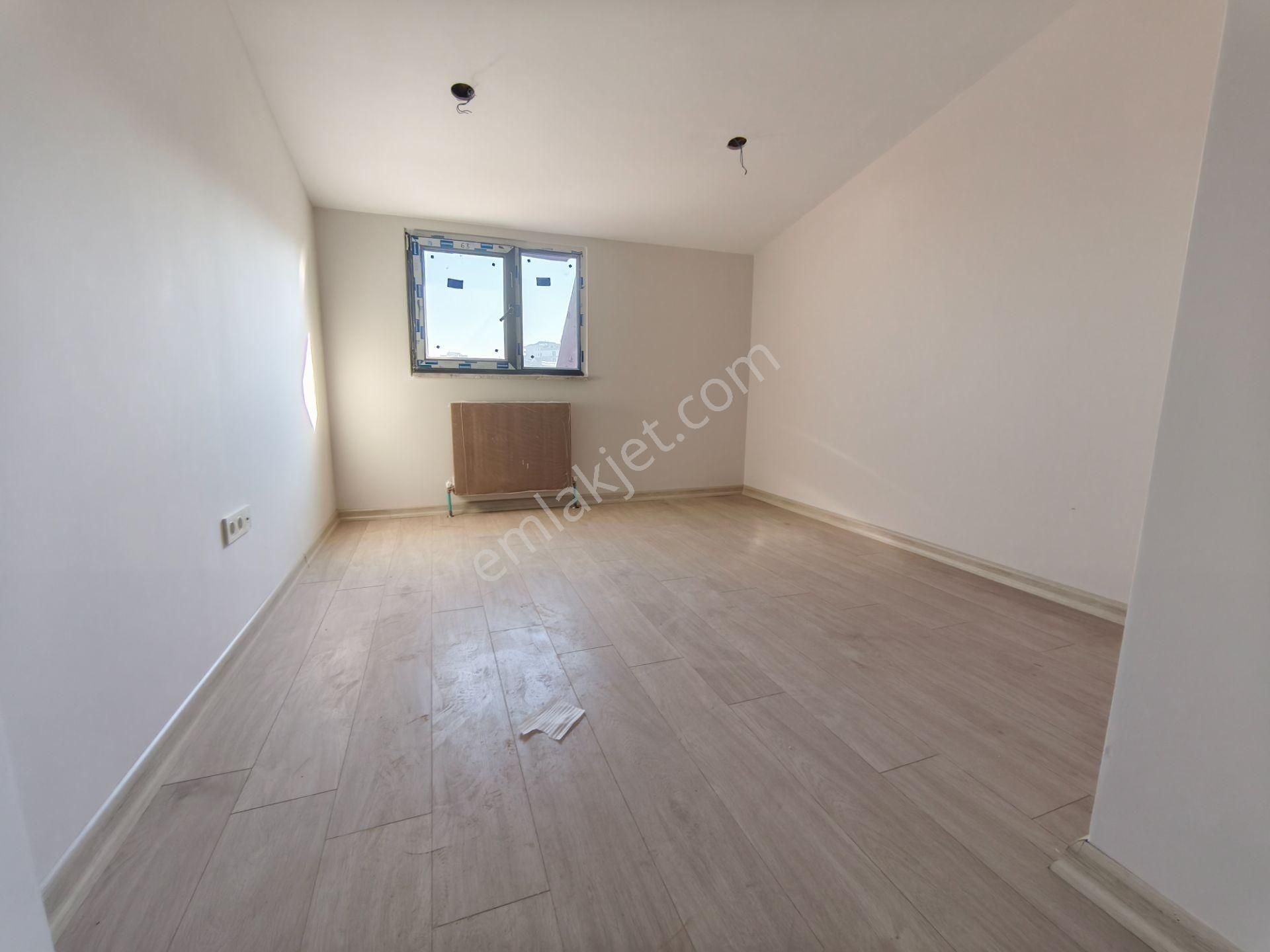 Acil Sultanbeyli De Satılık 210 M.4+2 Üst Düblx - Görsel 11