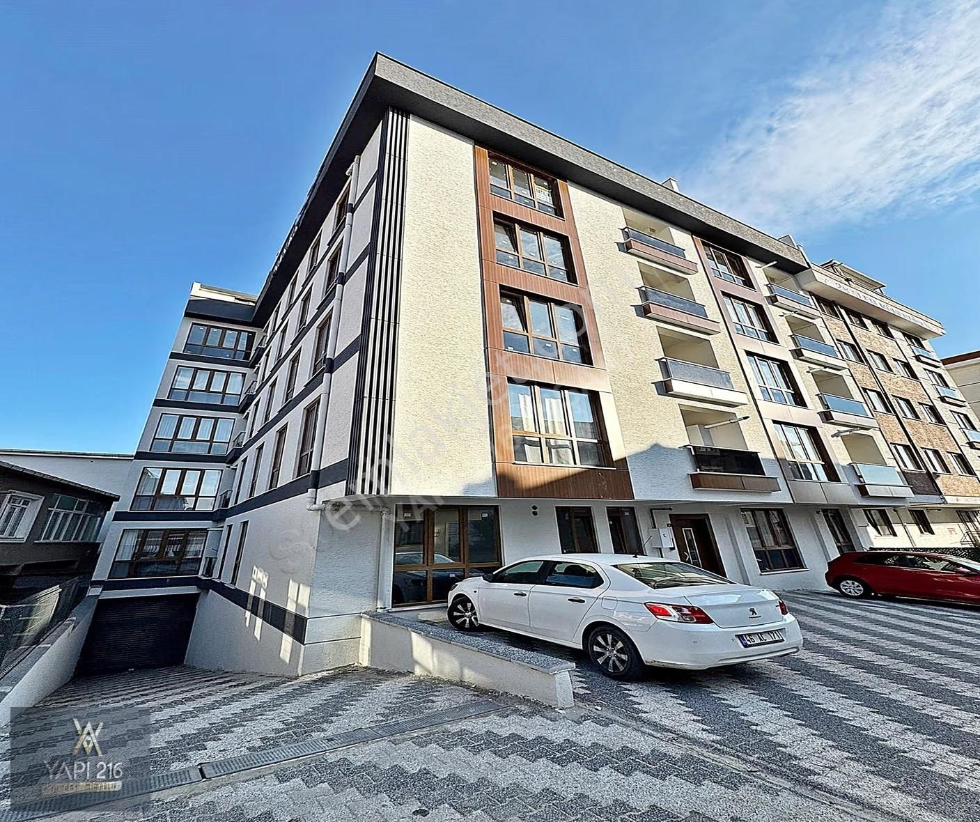 Yapı 216'dan İki Aileye Uygun Yüksek Tavanlı 4+2 Dubleks Daire - Görsel 14