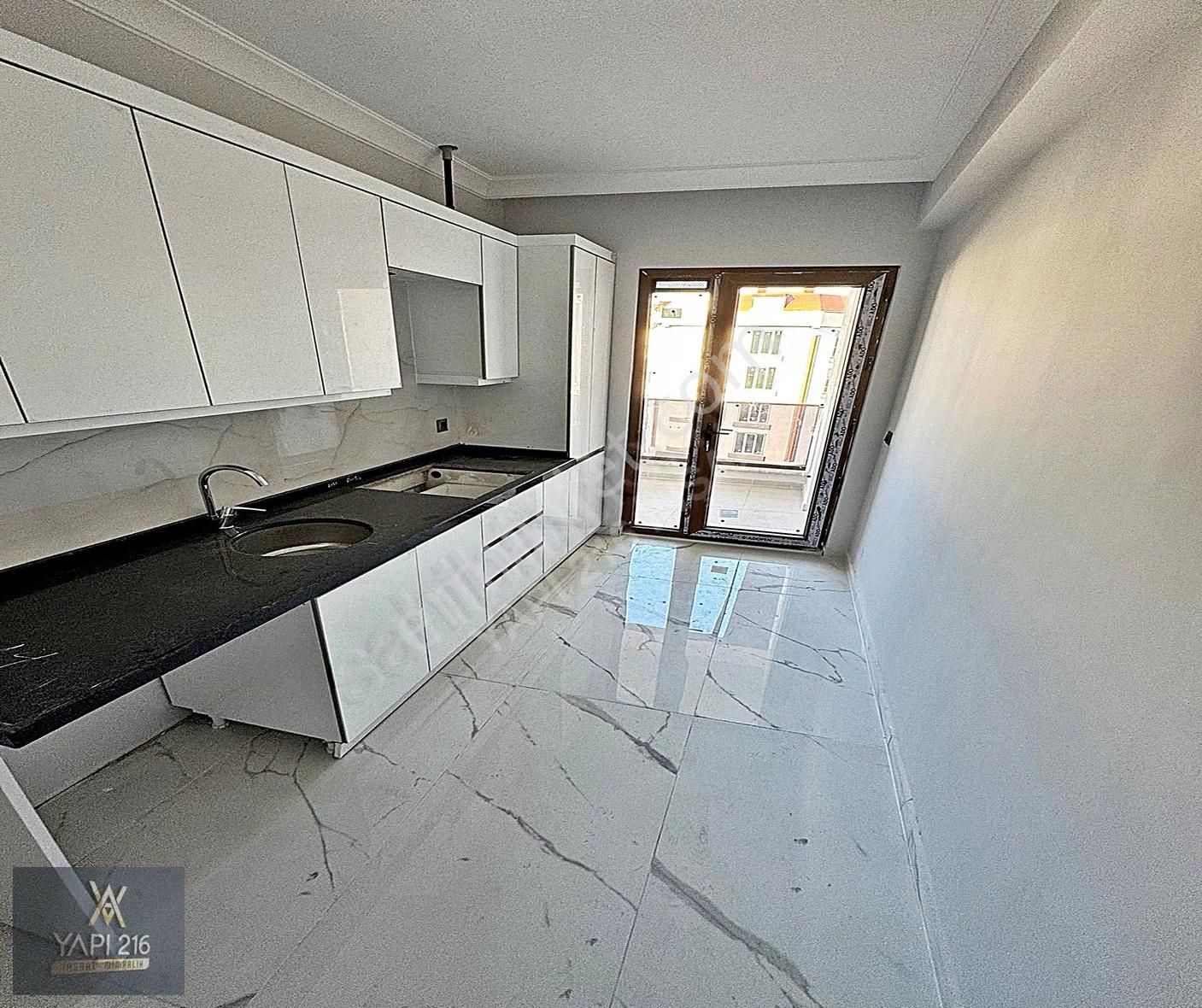 Yapı 216'dan İki Aileye Uygun Yüksek Tavanlı 4+2 Dubleks Daire - Görsel 18