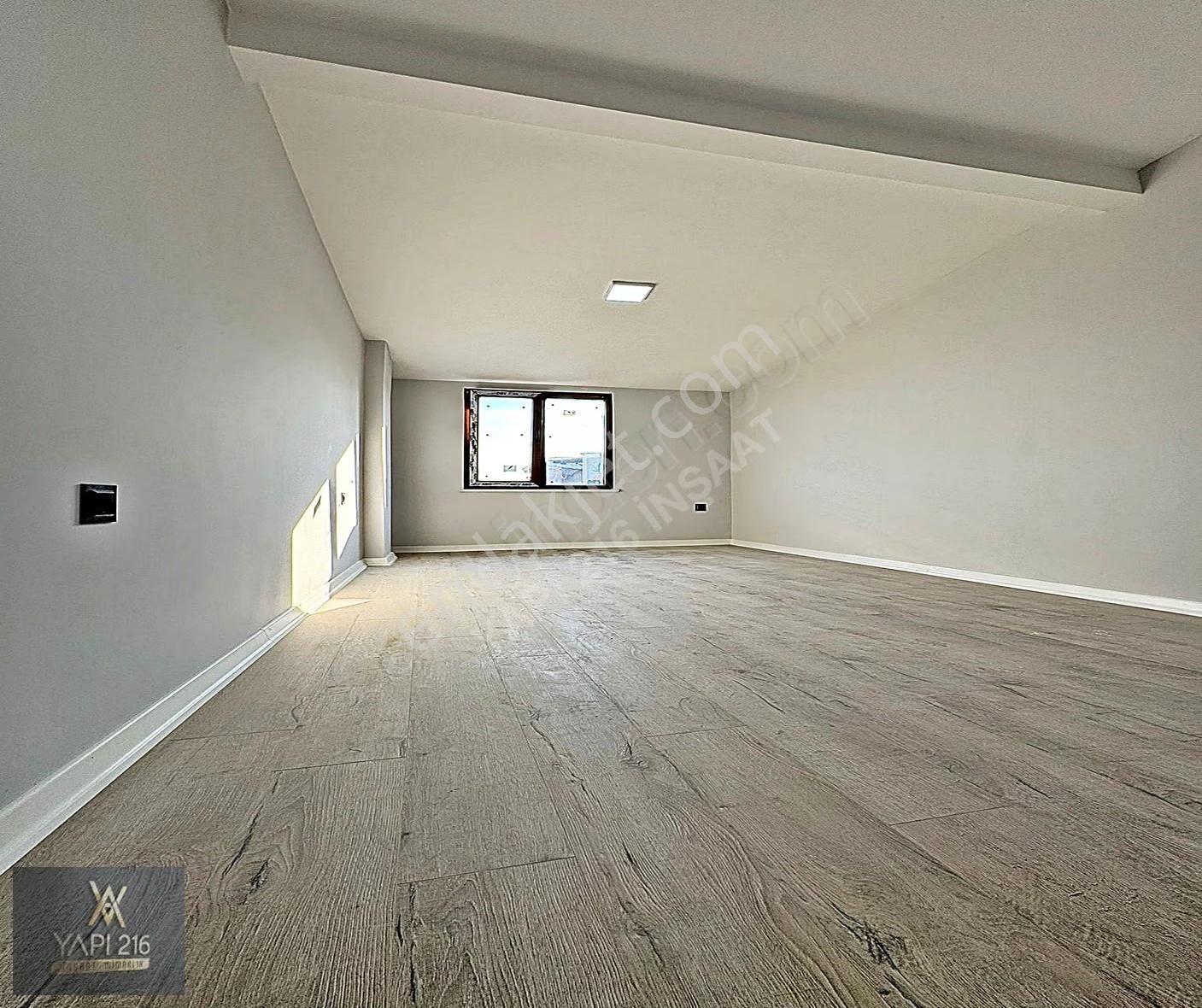 Yapı 216'dan İki Aileye Uygun Yüksek Tavanlı 4+2 Dubleks Daire - Görsel 2