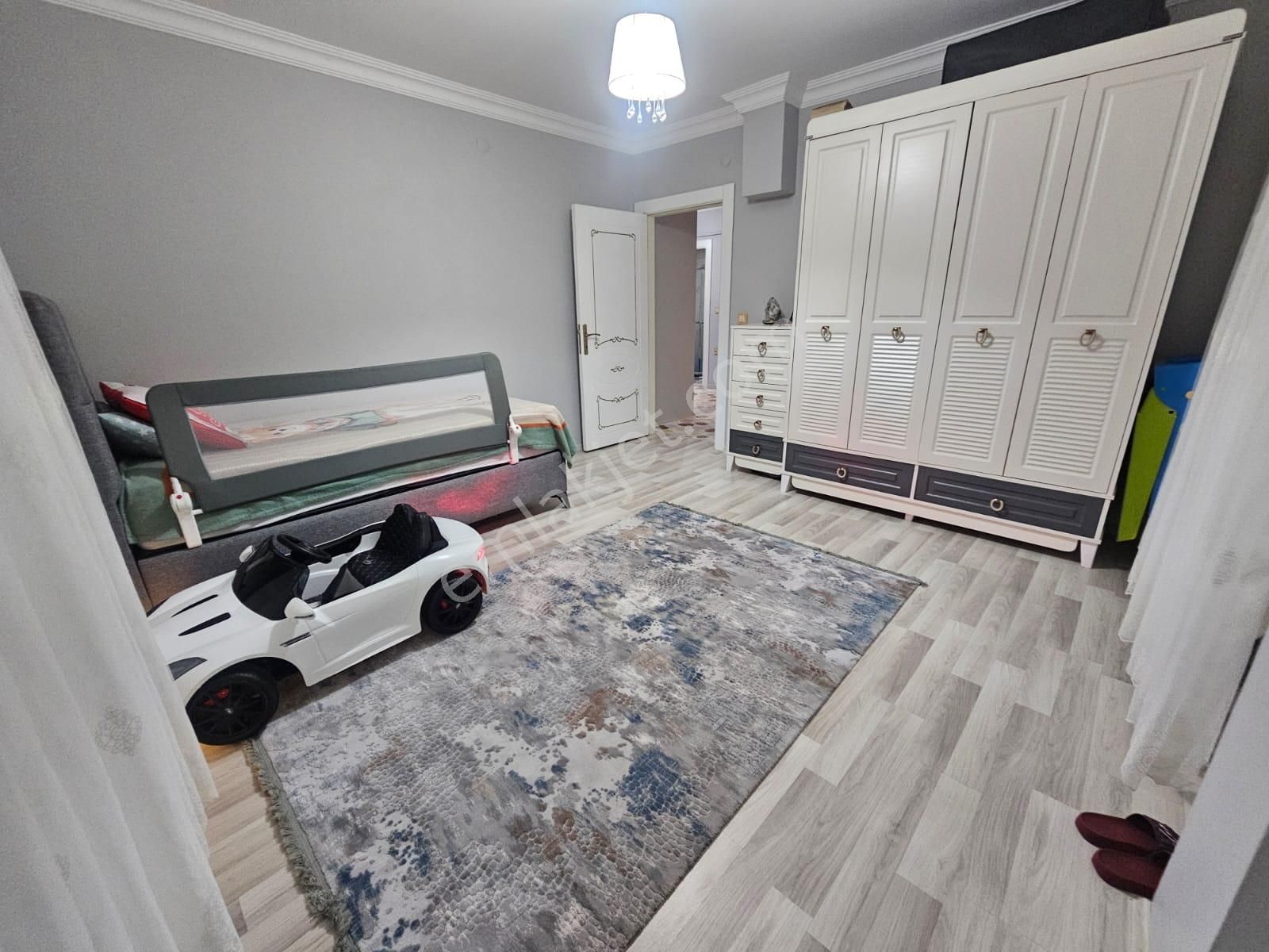 Karapürçek'te Salı Pazarı Mevki Asansörlü Ebeveyn Banyolu Kilerli 2+1 Satılık Daire !!! - Görsel 14