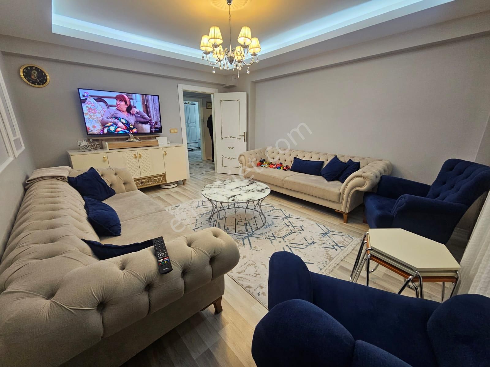 Karapürçek'te Salı Pazarı Mevki Asansörlü Ebeveyn Banyolu Kilerli 2+1 Satılık Daire !!! - Görsel 3