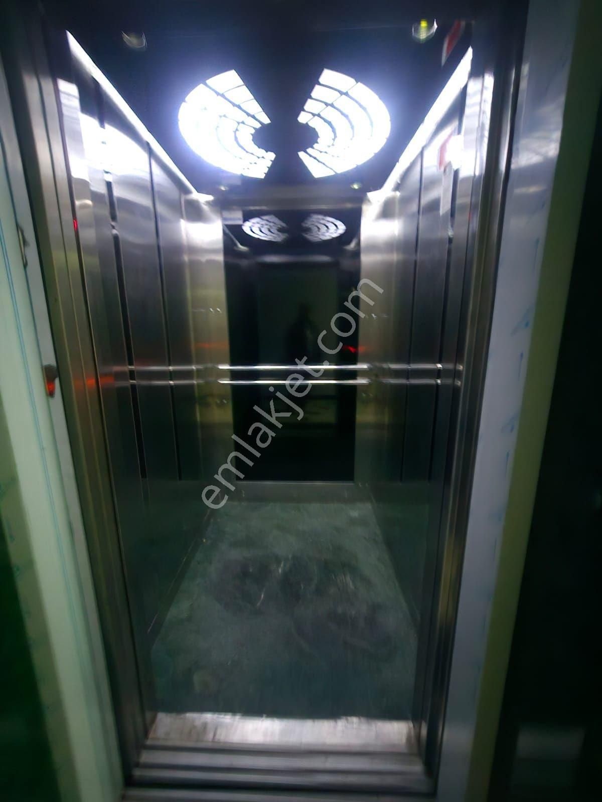 Karapürçek'te Salı Pazarı Mevki Asansörlü Ebeveyn Banyolu Kilerli 2+1 Satılık Daire !!! - Görsel 30