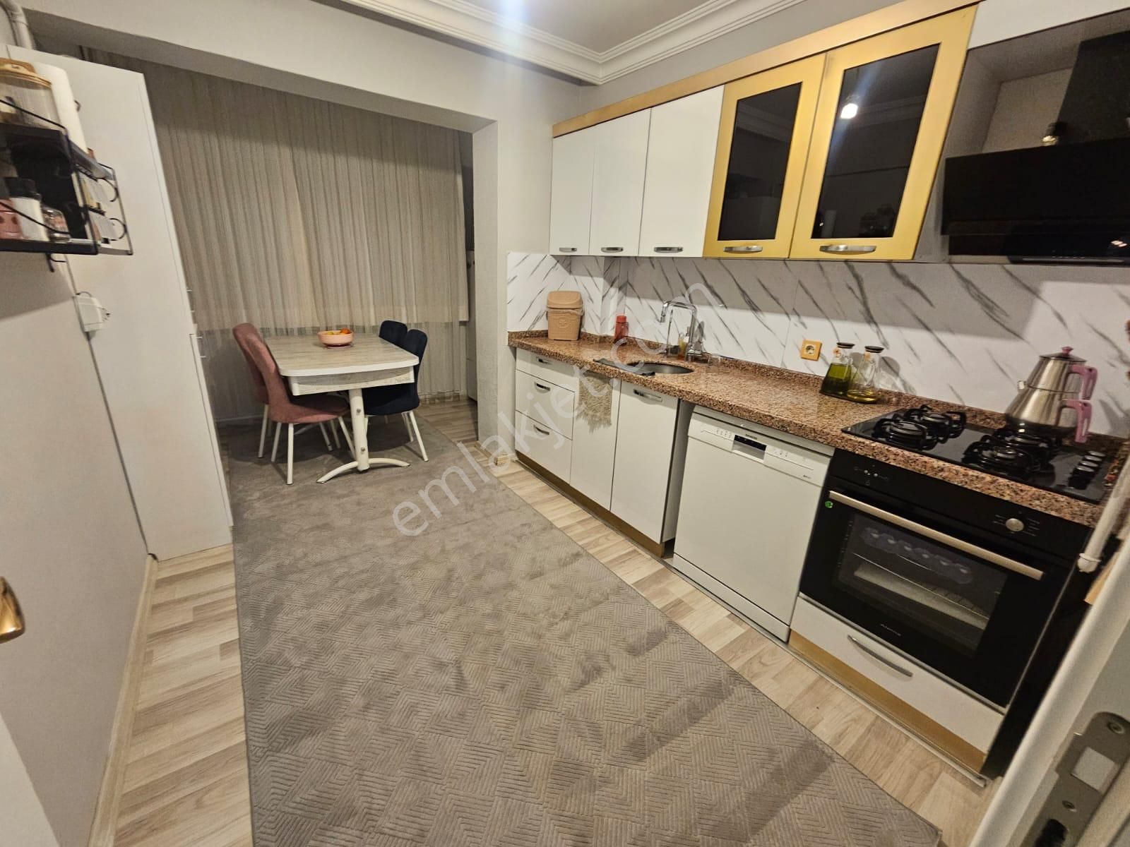 Karapürçek'te Salı Pazarı Mevki Asansörlü Ebeveyn Banyolu Kilerli 2+1 Satılık Daire !!! - Görsel 17