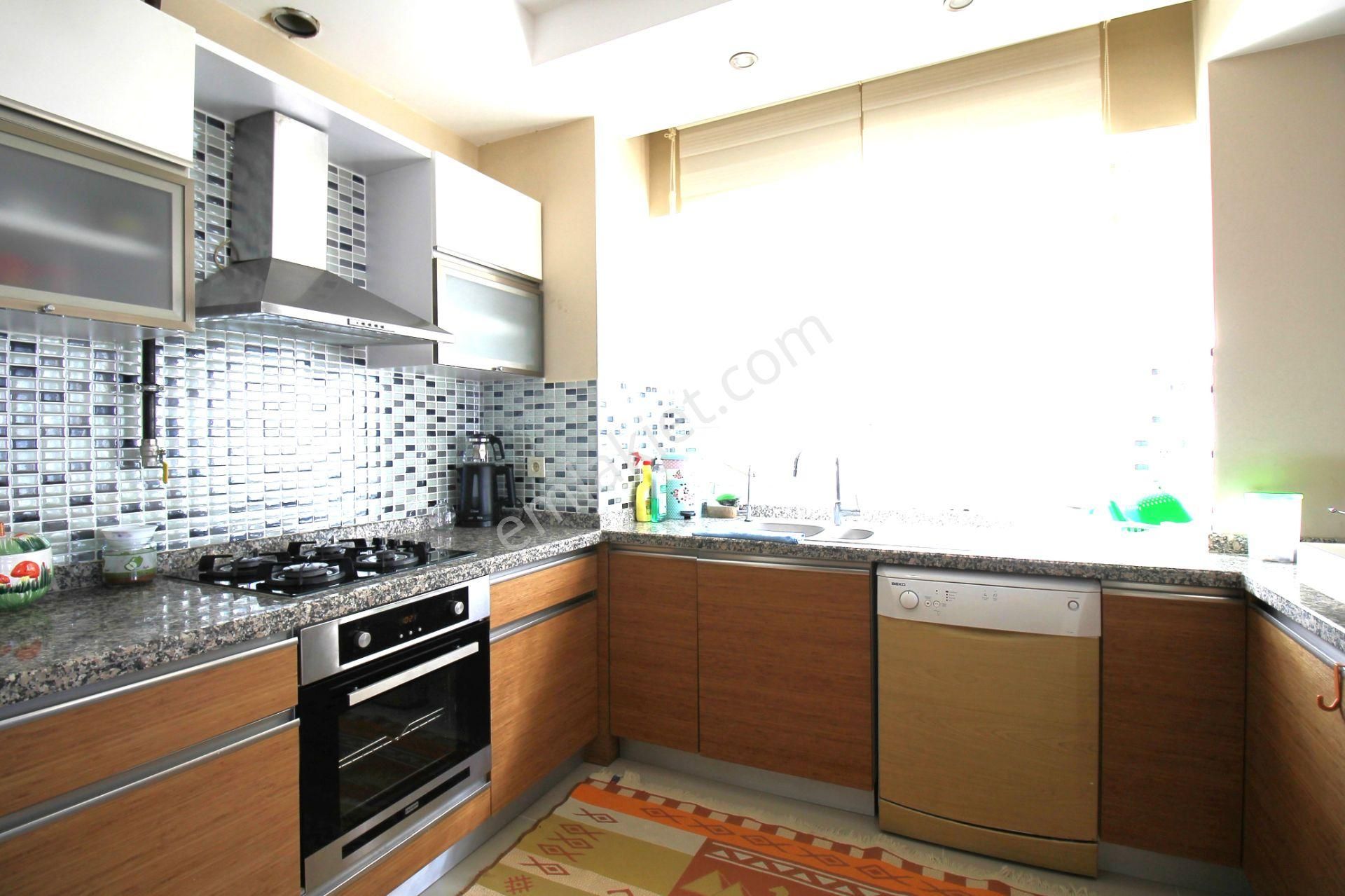 Retro’dan Leb-i Derya Lüks Sitede Full Eşyalı Kiralık 3+1 - Görsel 20