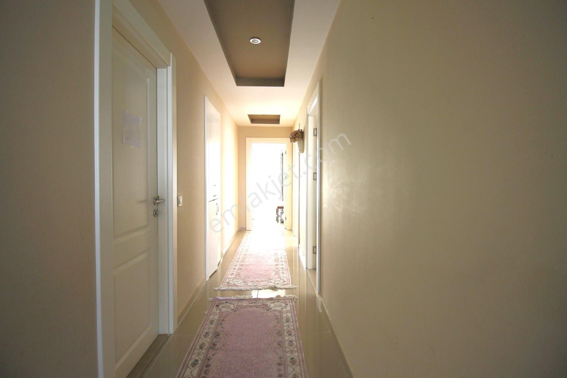 Retro’dan Leb-i Derya Lüks Sitede Full Eşyalı Kiralık 3+1 - Görsel 16