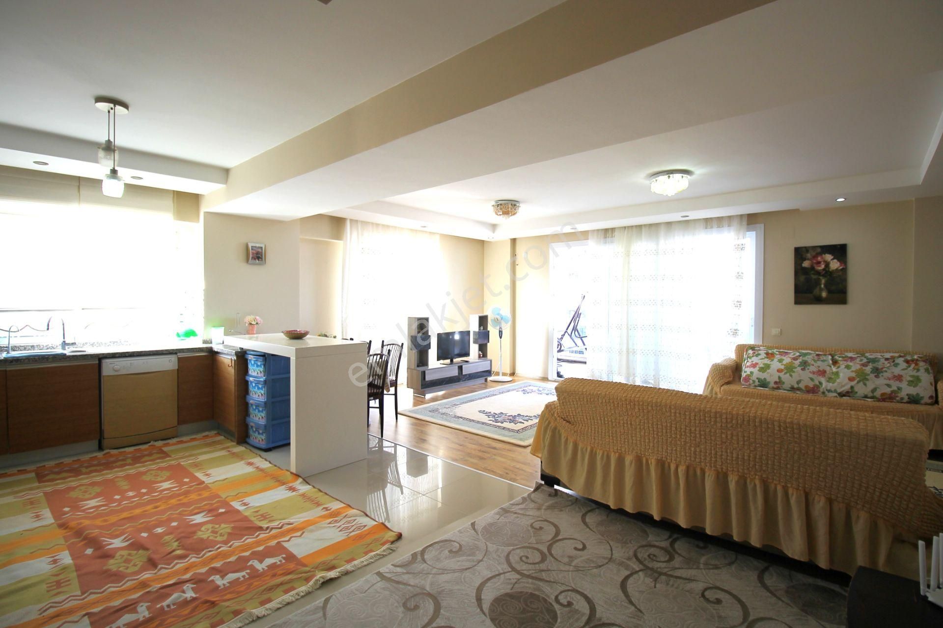 Retro’dan Leb-i Derya Lüks Sitede Full Eşyalı Kiralık 3+1 - Görsel 21