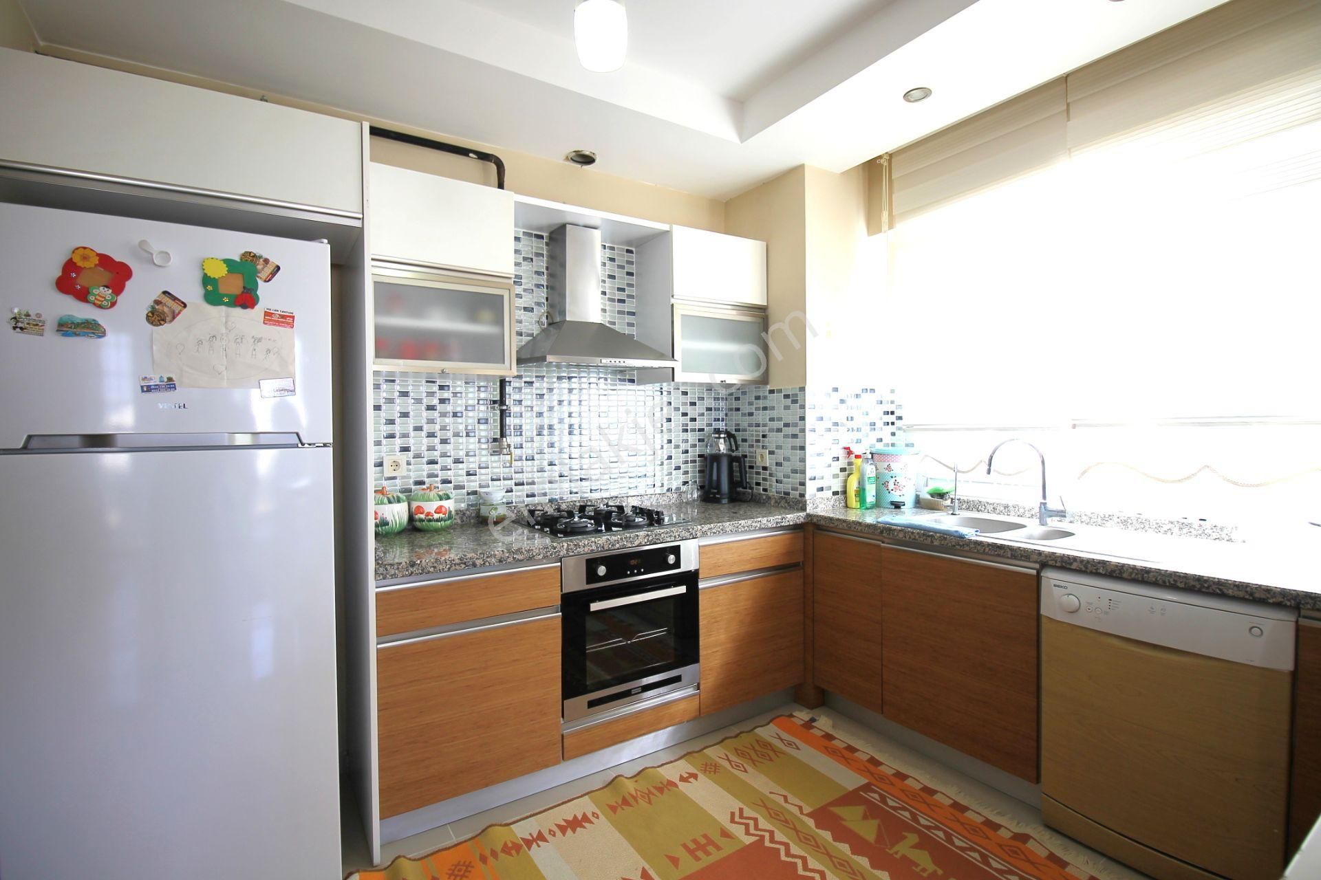 Retro’dan Leb-i Derya Lüks Sitede Full Eşyalı Kiralık 3+1 - Görsel 19