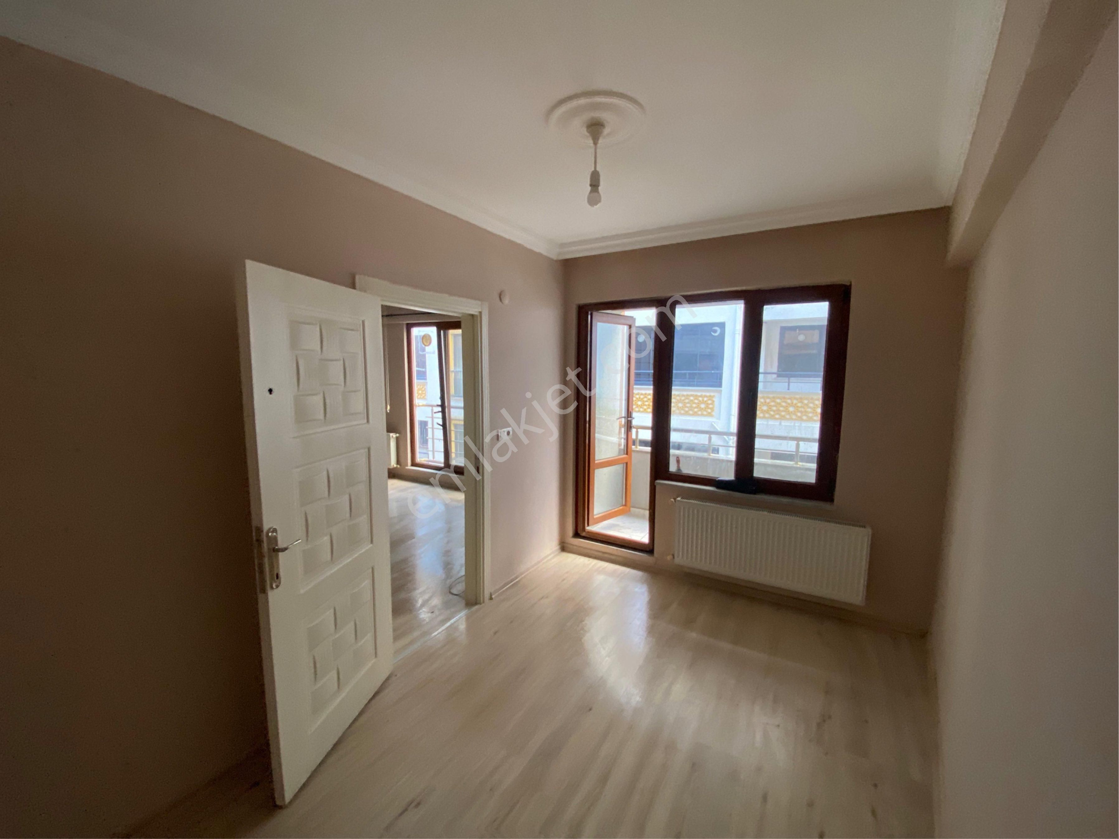 Çan Caddesinde 1+1 Ara Kat Fırsatı 50 M² Kullanışlı Daıre - Görsel 2