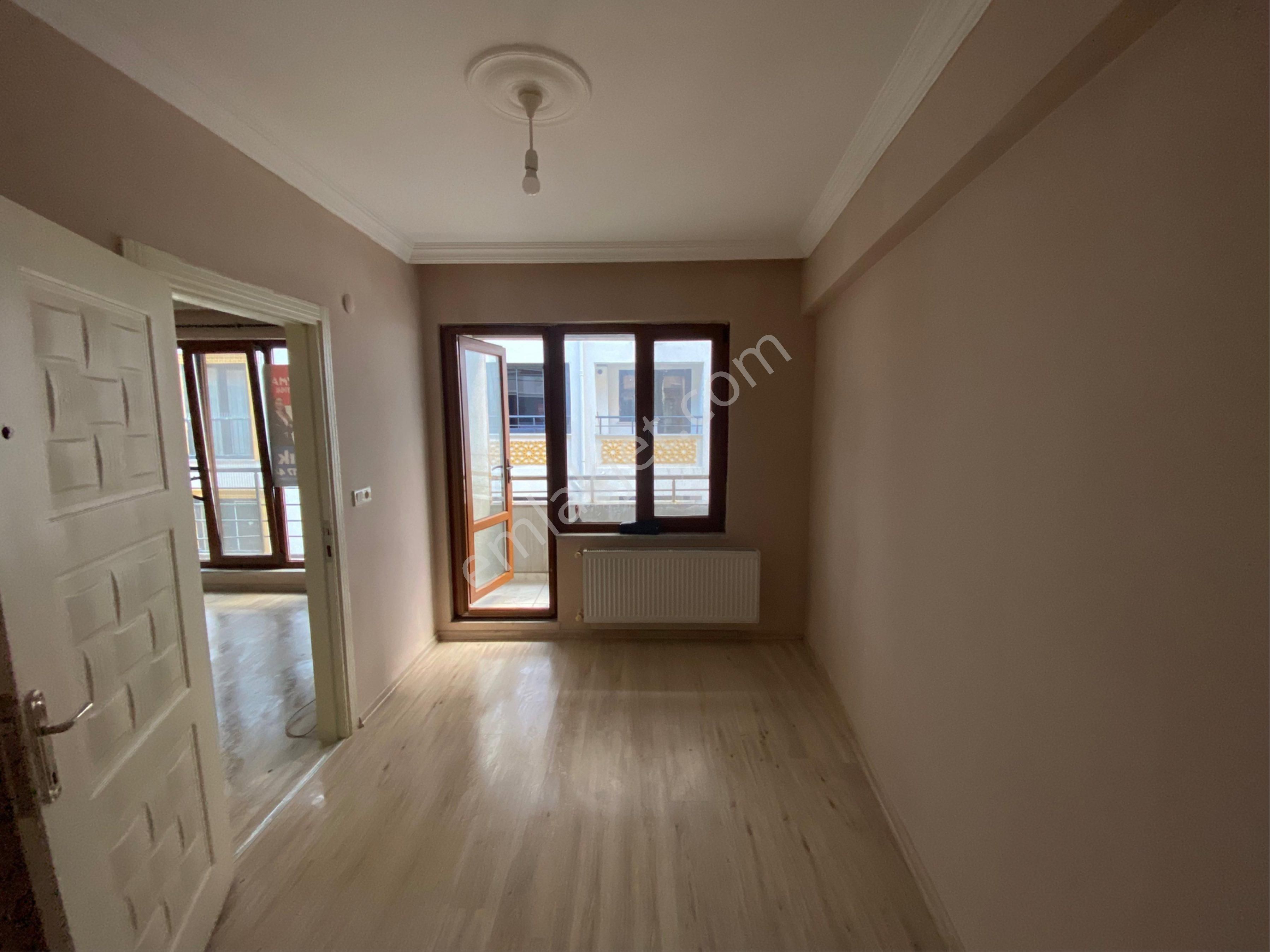 Çan Caddesinde 1+1 Ara Kat Fırsatı 50 M² Kullanışlı Daıre - Görsel 3