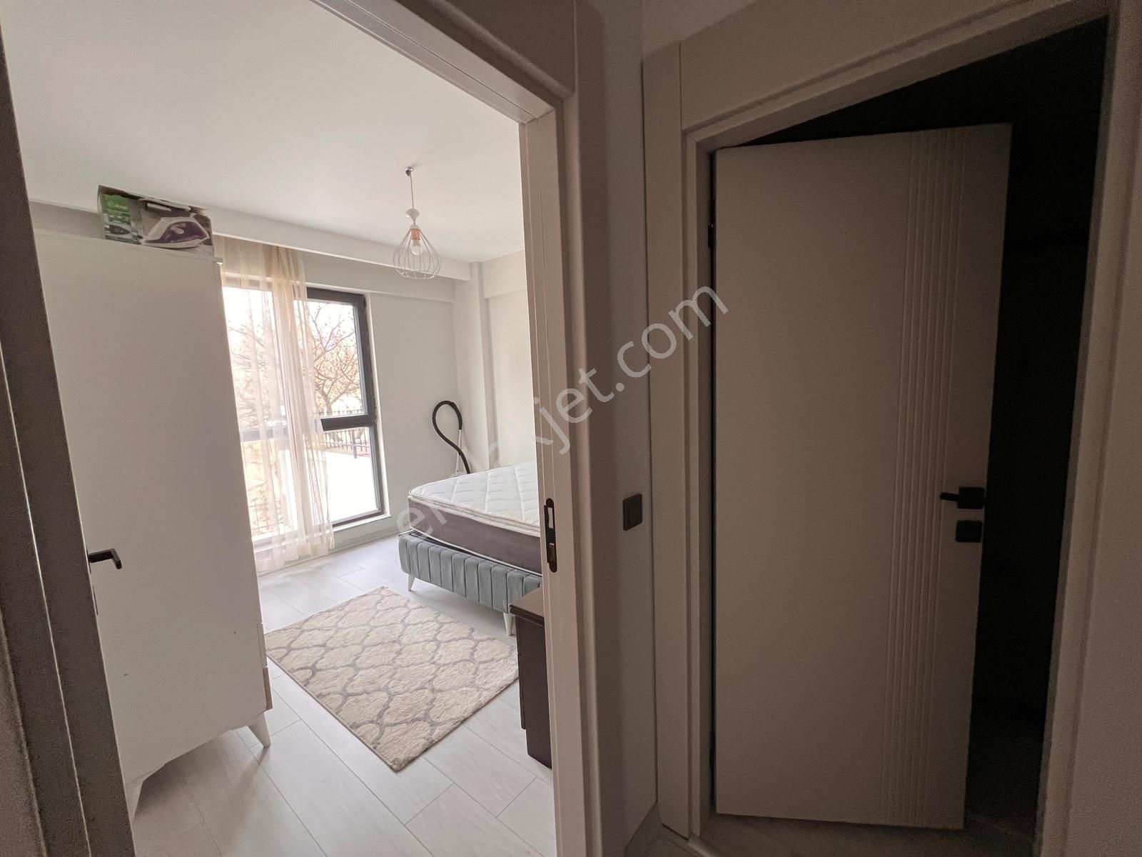 Cb Erva'dan İncek Taşpınarda 1+1 Full Eşyalı Kiralık Daire - Görsel 2