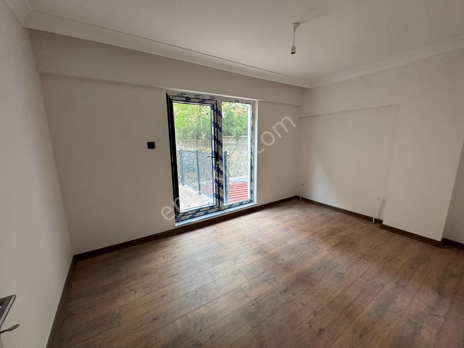 Anıttepe Gençlik Caddesinde Yatırıma Uygun Satılık 3+2 Daire - Görsel 10