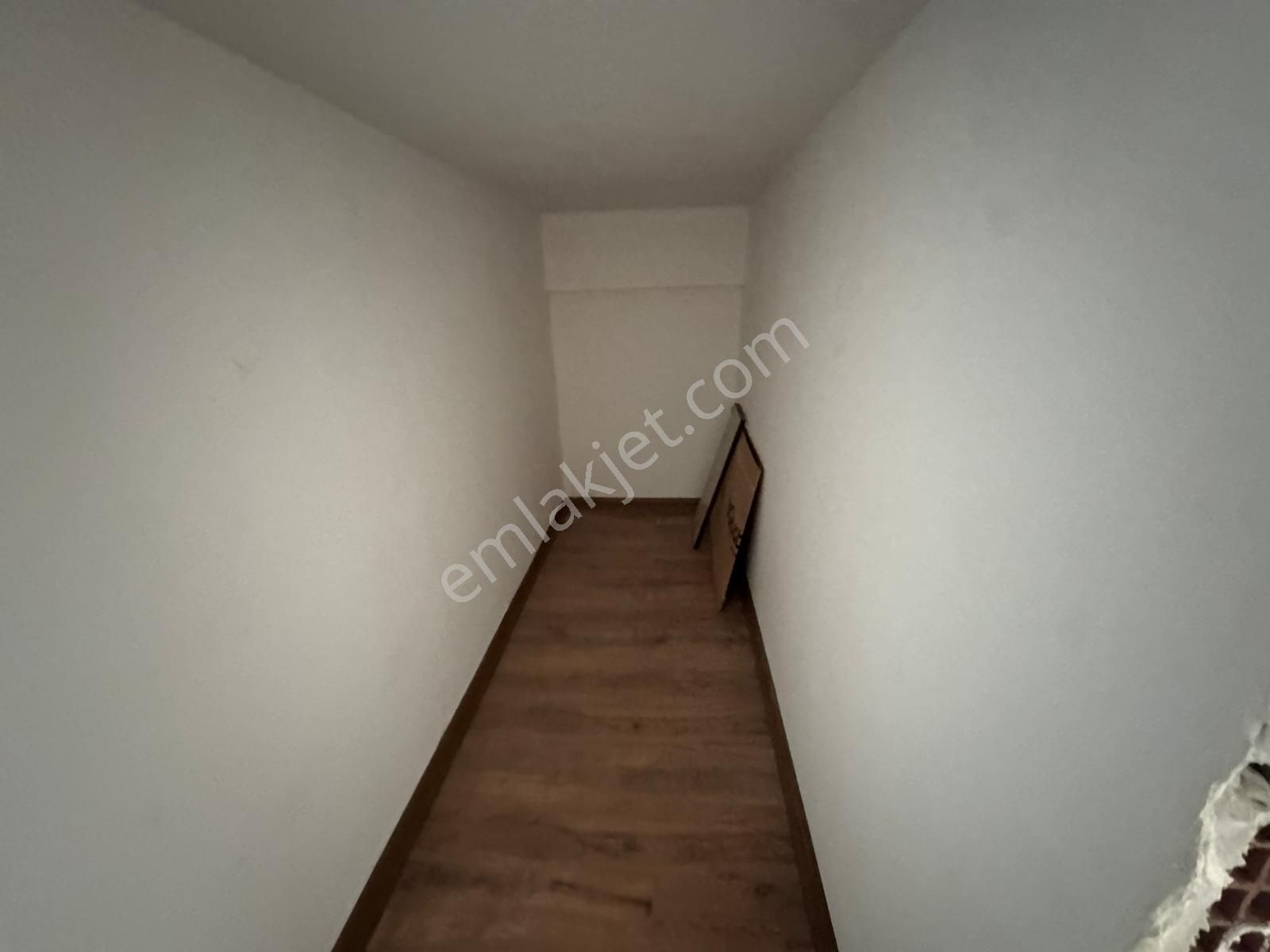 Anıttepe Gençlik Caddesinde Yatırıma Uygun Satılık 3+2 Daire - Görsel 16