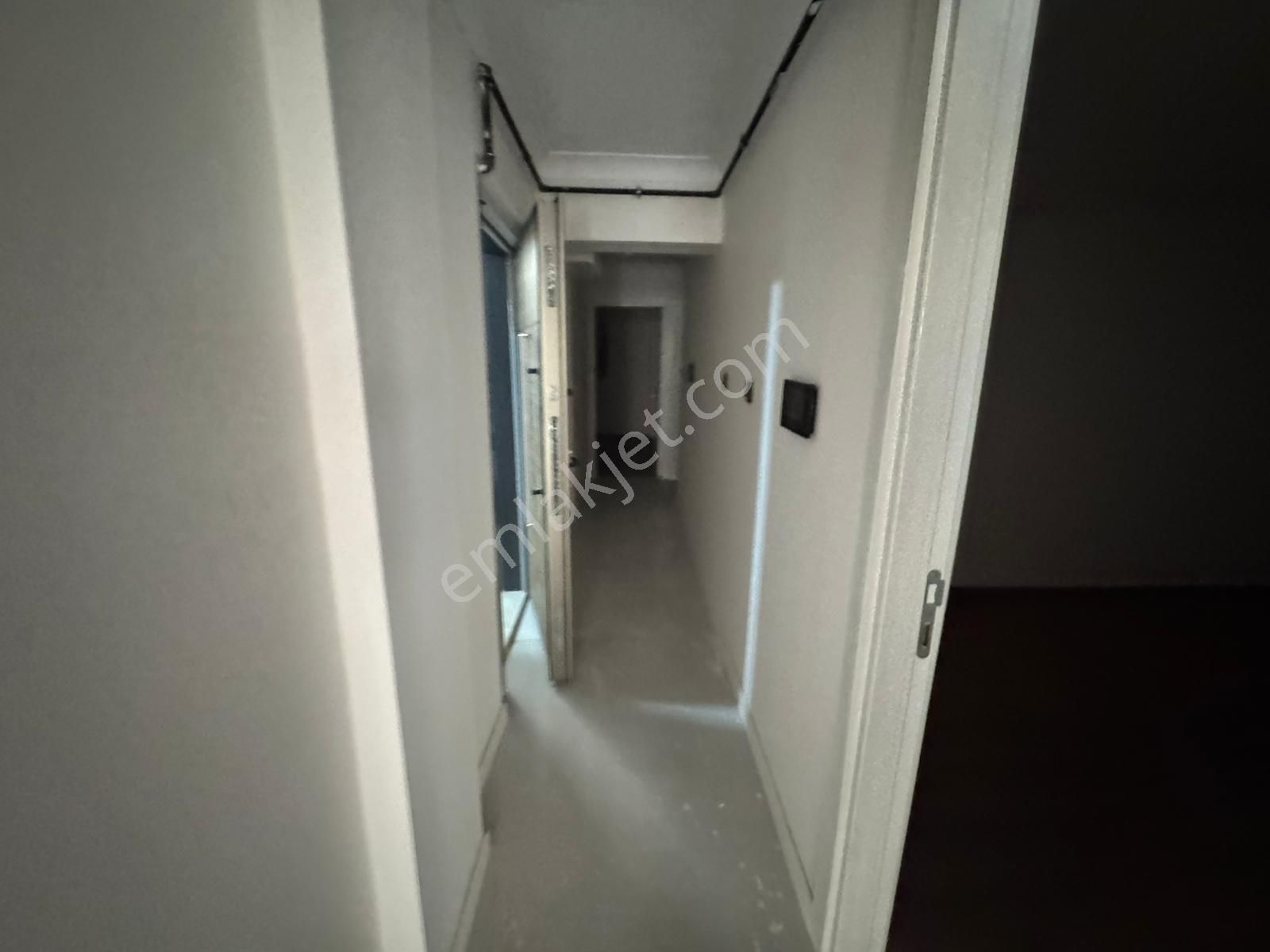 Anıttepe Gençlik Caddesinde Yatırıma Uygun Satılık 3+2 Daire - Görsel 8