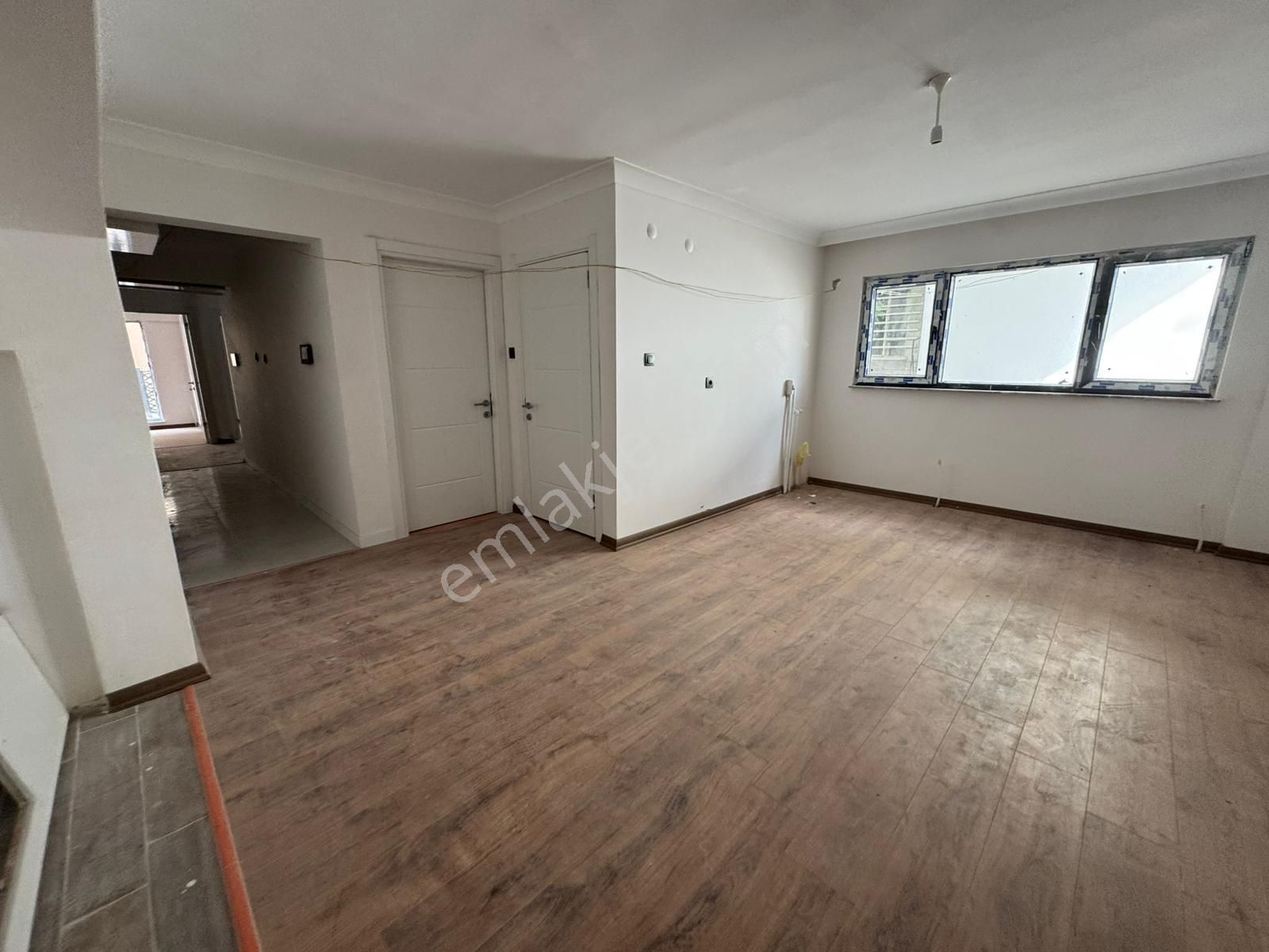 Anıttepe Gençlik Caddesinde Yatırıma Uygun Satılık 3+2 Daire - Görsel 14