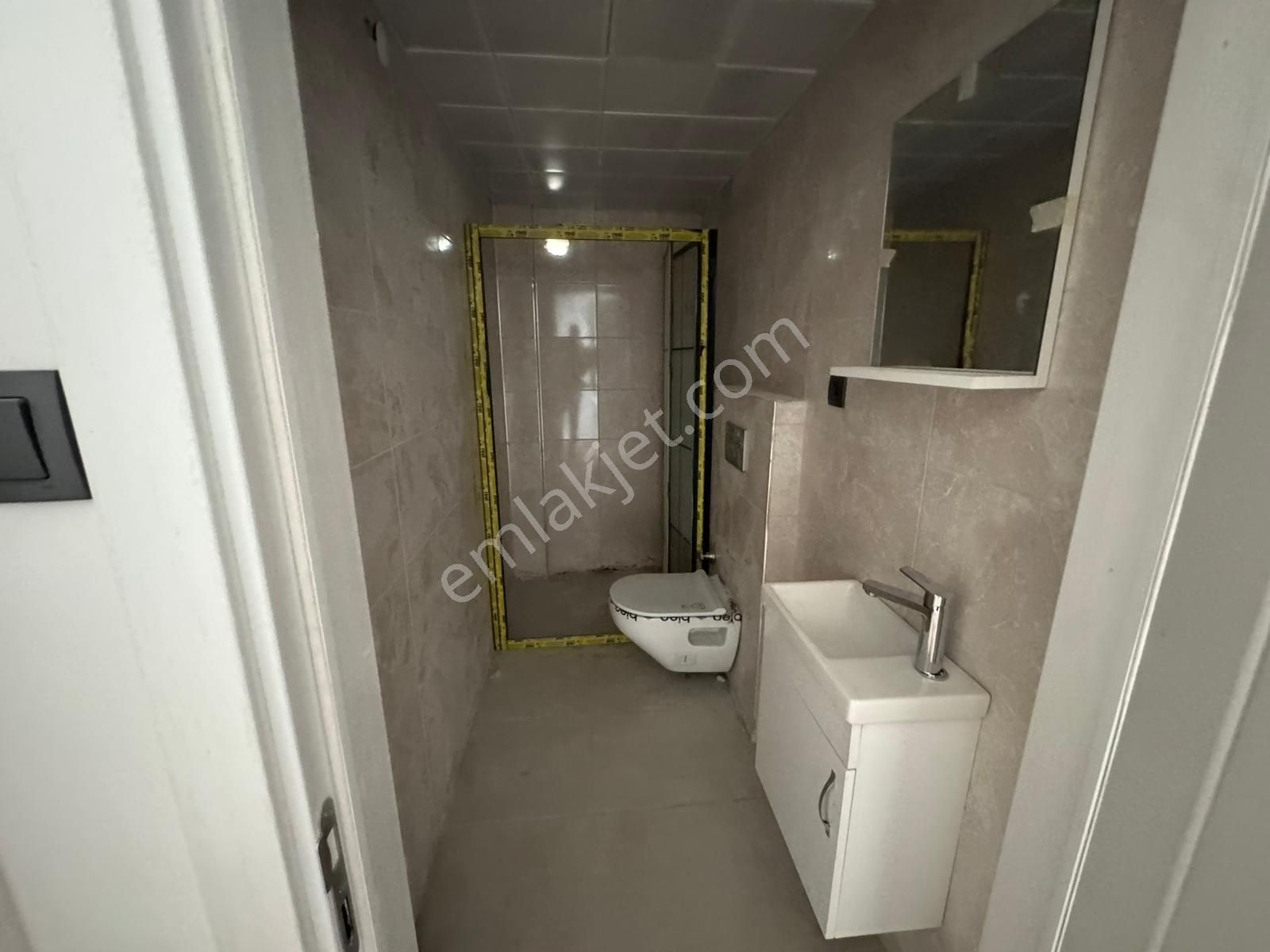 Anıttepe Gençlik Caddesinde Yatırıma Uygun Satılık 3+2 Daire - Görsel 17