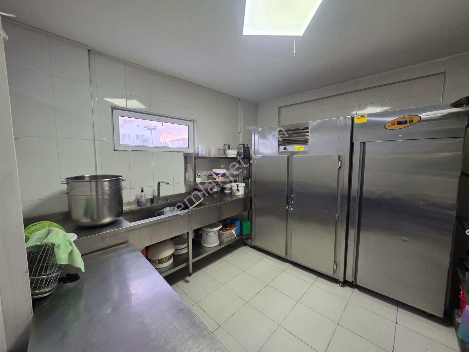 Rest Emlak - Cadde Üstü Devren Kiralık Fırın - Görsel 2