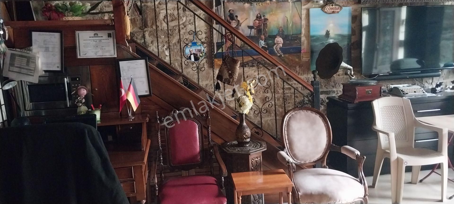 Rose Emlak'tan Kiralık İşyeri Ve Konut Amaçlı Tarihi Dubleks Taş Bina - Görsel 14
