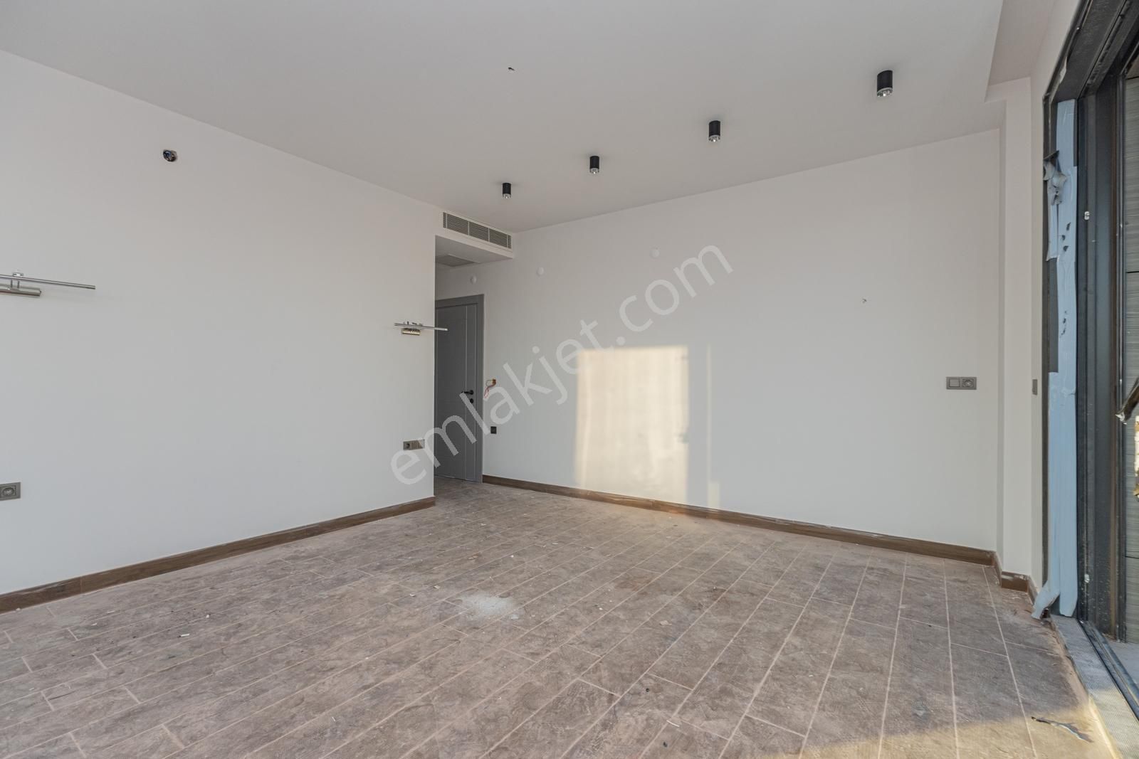 Yeşilbayır'da Satılık Emsalsiz Modern Ve Lüks Sıfır Villa - Görsel 4