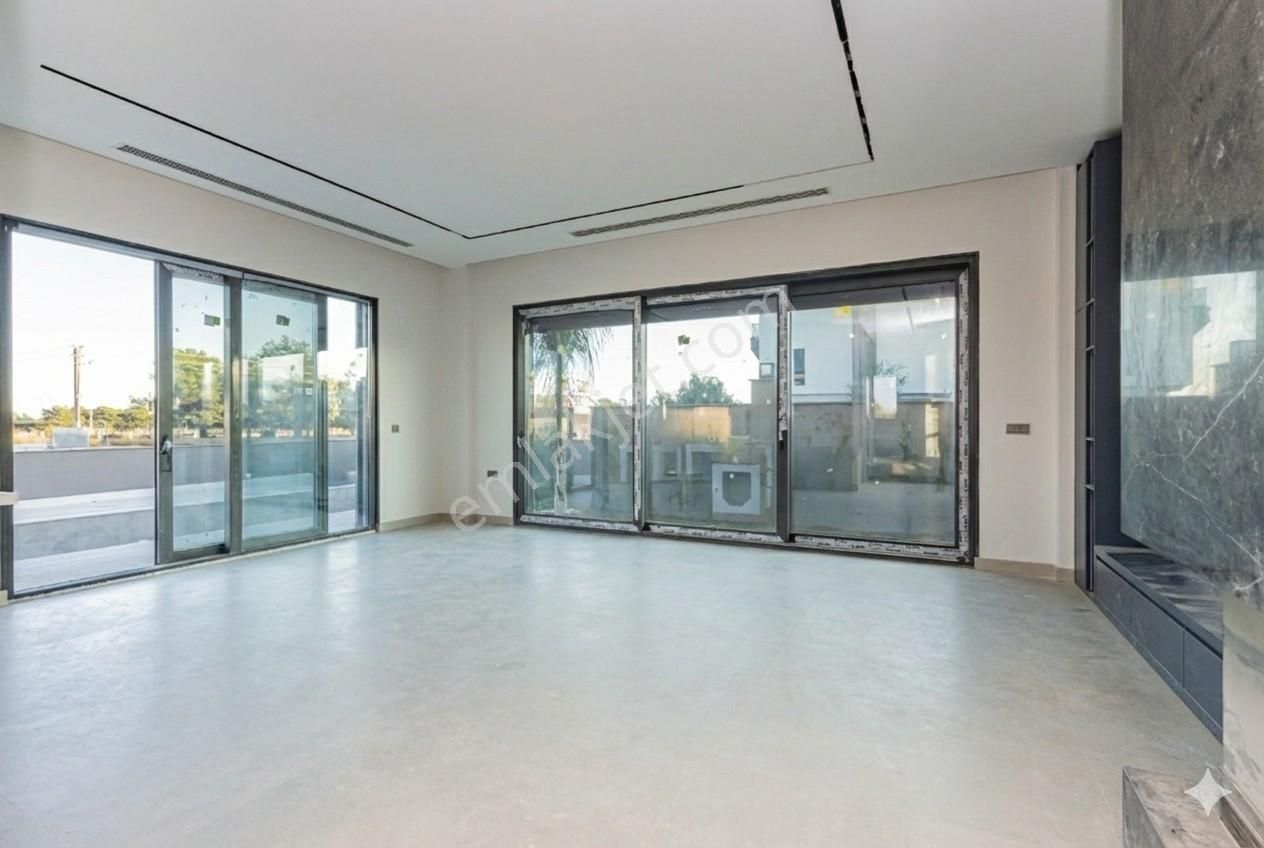 Yeşilbayır'da Satılık Emsalsiz Modern Ve Lüks Sıfır Villa - Görsel 28