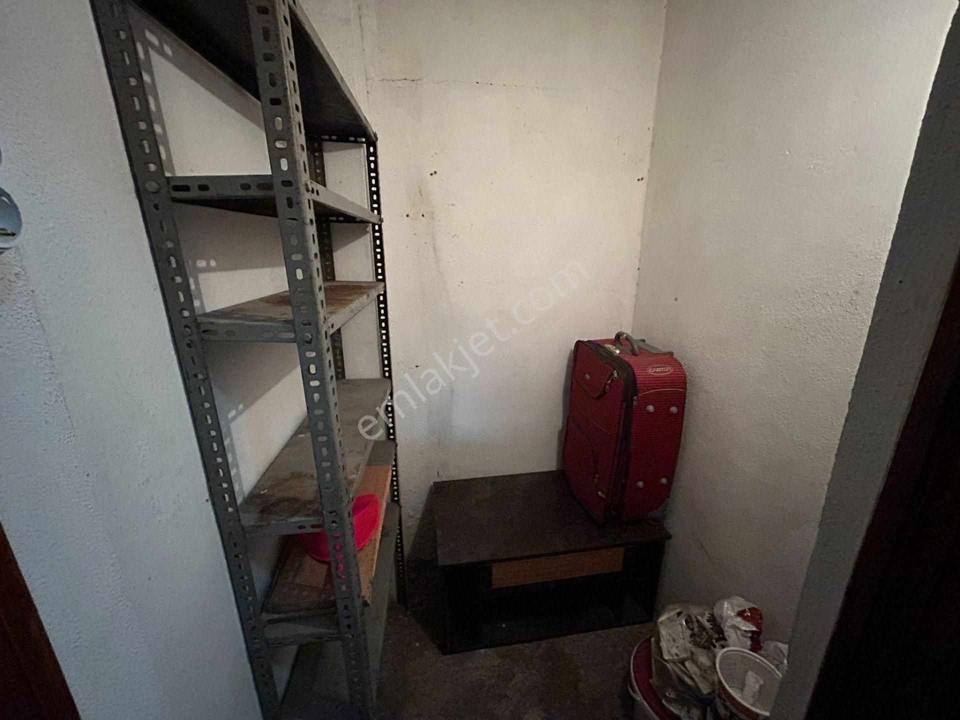 Kapalı Pazar Yeri Ve Çınarlı Polis Karakolu Yakını 3+1 Daire - Görsel 33