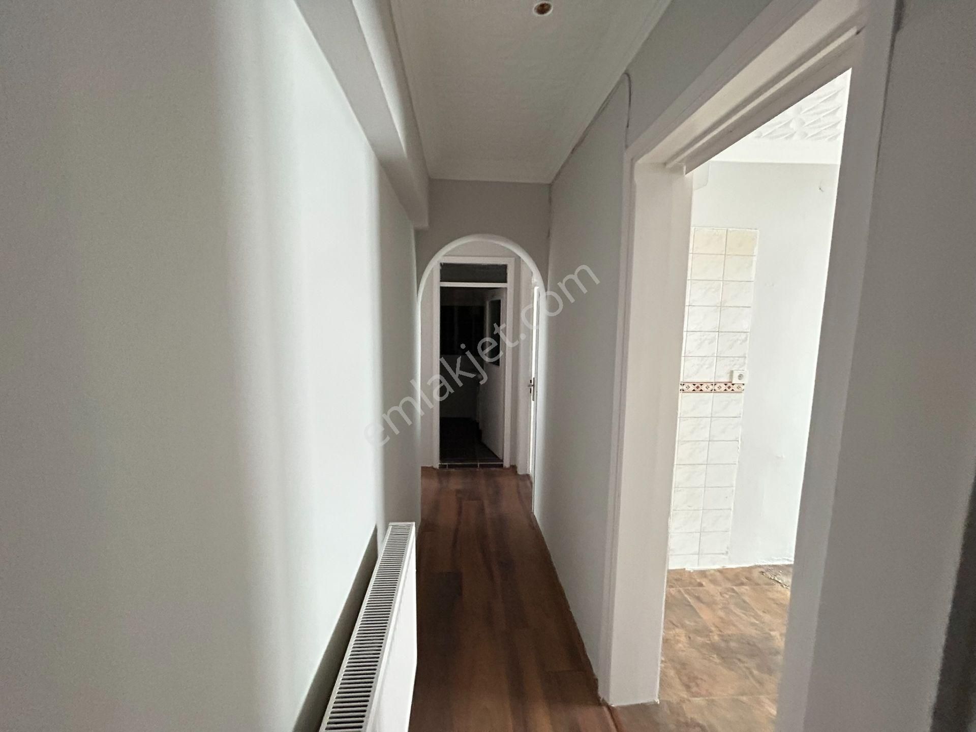 Kapalı Pazar Yeri Ve Çınarlı Polis Karakolu Yakını 3+1 Daire - Görsel 16