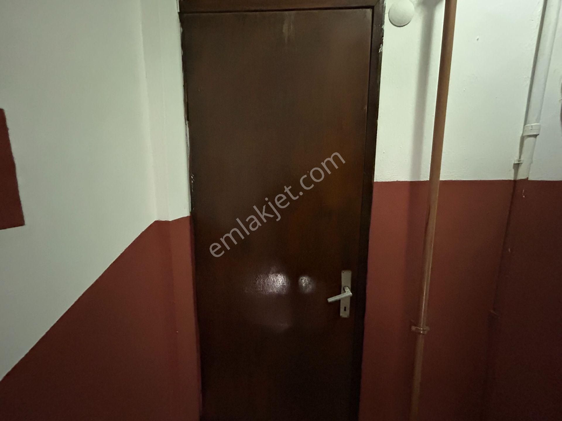 Kapalı Pazar Yeri Ve Çınarlı Polis Karakolu Yakını 3+1 Daire - Görsel 32