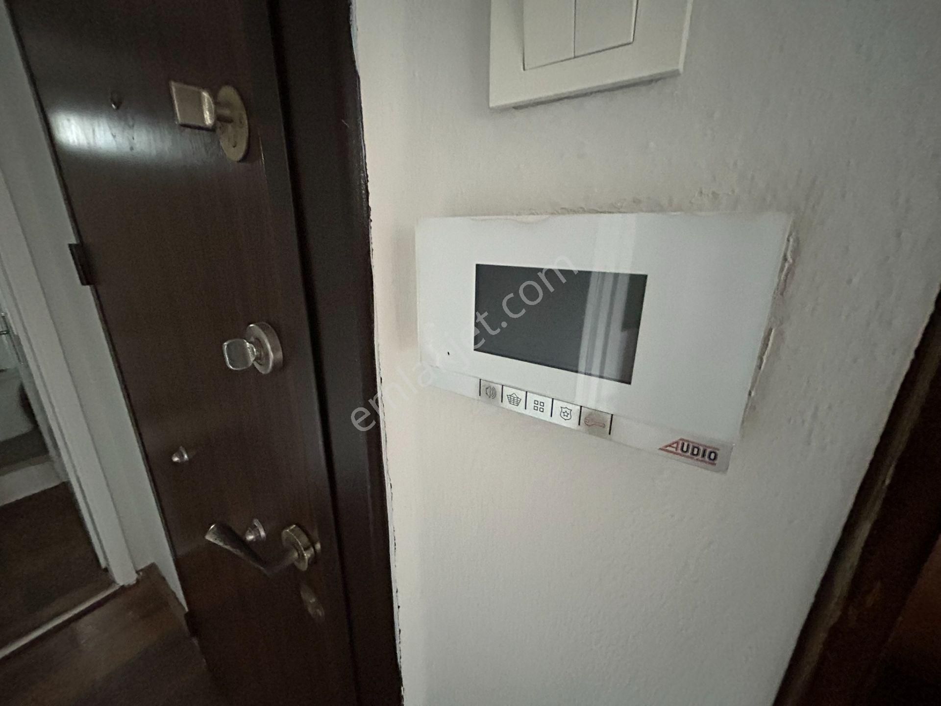 Kapalı Pazar Yeri Ve Çınarlı Polis Karakolu Yakını 3+1 Daire - Görsel 13