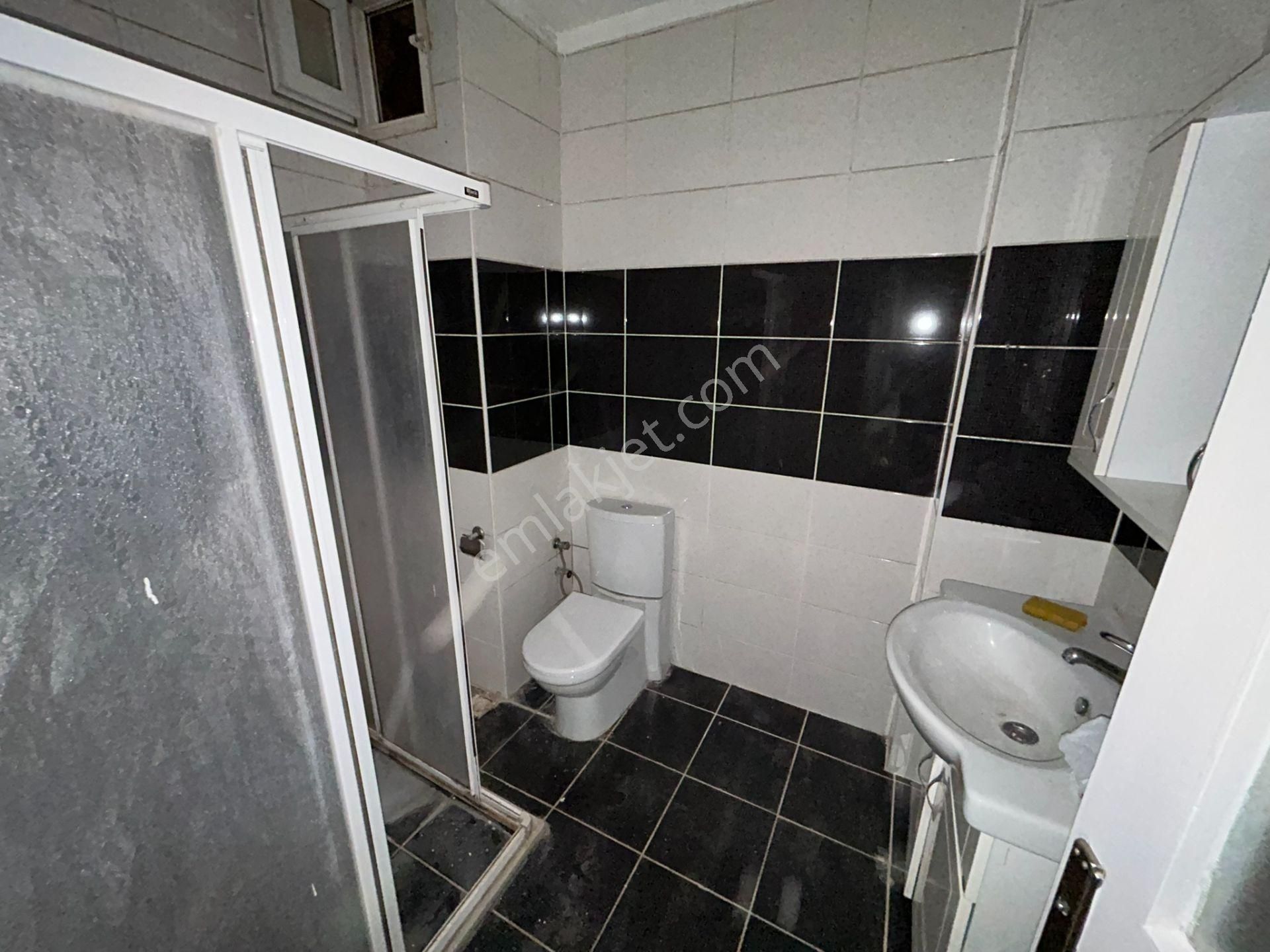 Kapalı Pazar Yeri Ve Çınarlı Polis Karakolu Yakını 3+1 Daire - Görsel 30