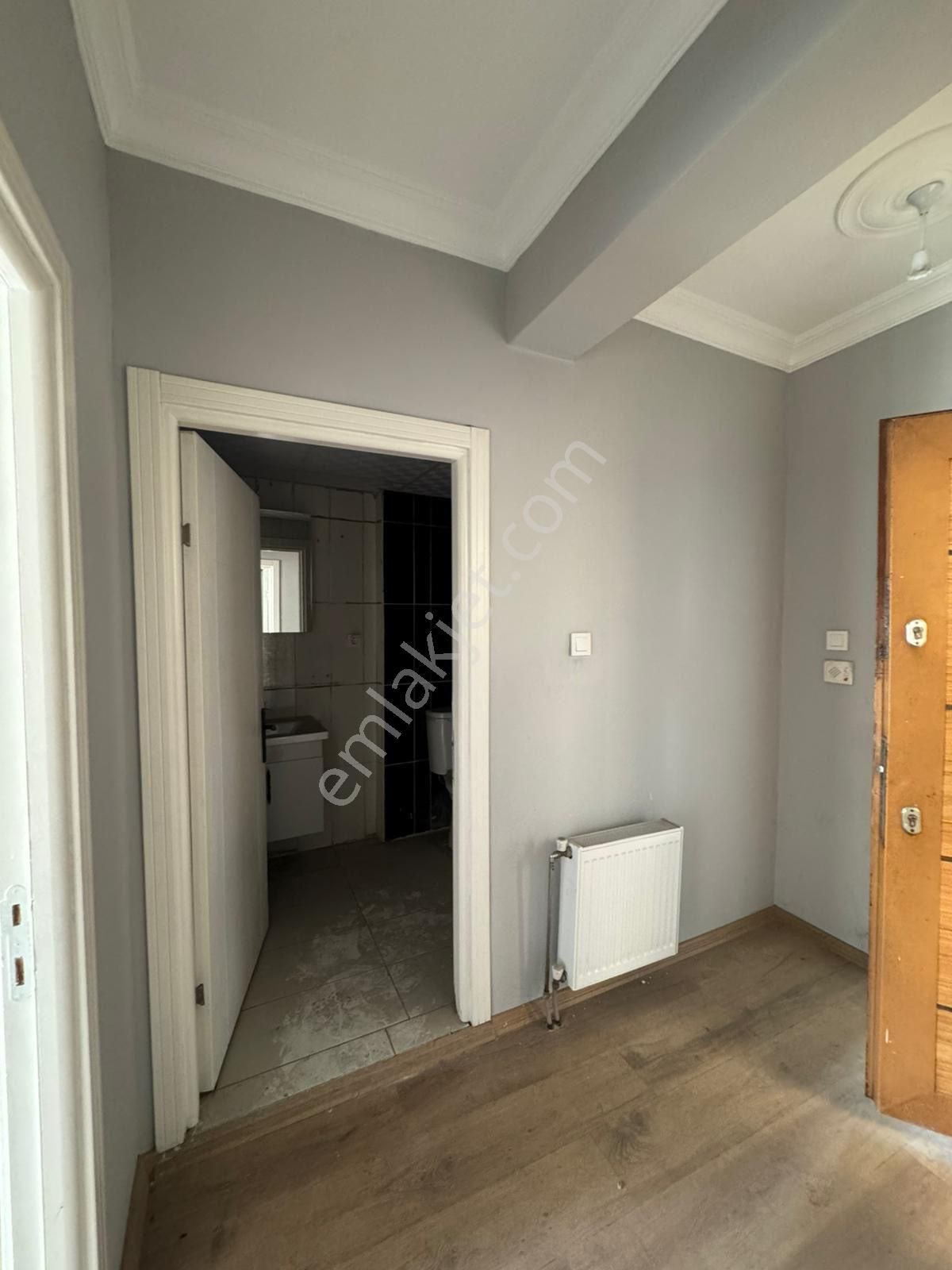 Conker İnşaat Emlak'tan Sütlüce Mahallesi 2+0 Kiralık Daire - Görsel 2