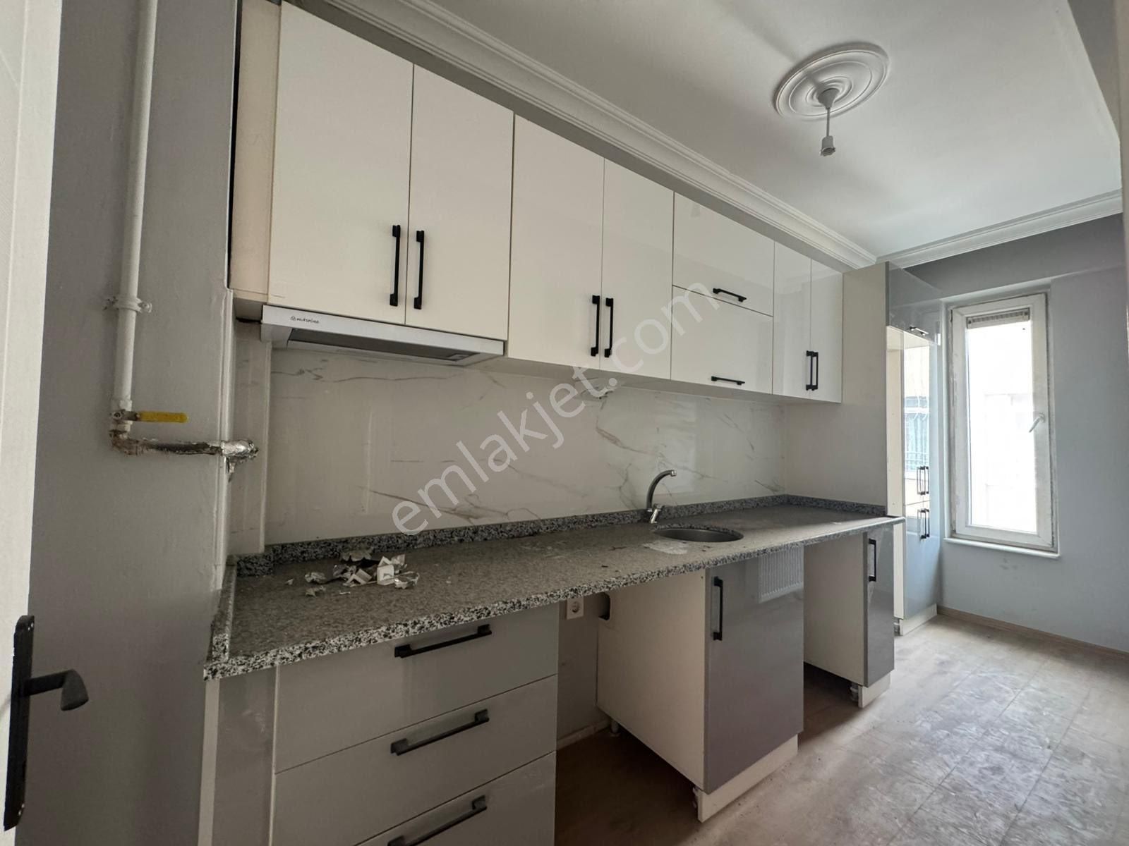 Conker İnşaat Emlak'tan Sütlüce Mahallesi 2+0 Kiralık Daire - Görsel 10