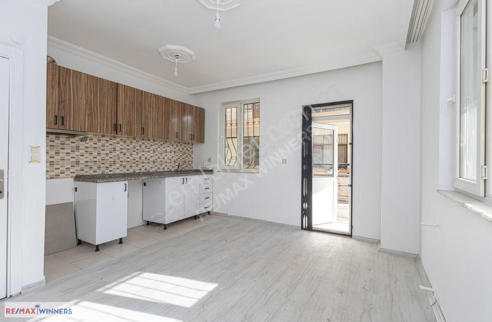 Antalya Muratpaşa Konuksever Mah. 110m2 Satılık 2+1 Daıre